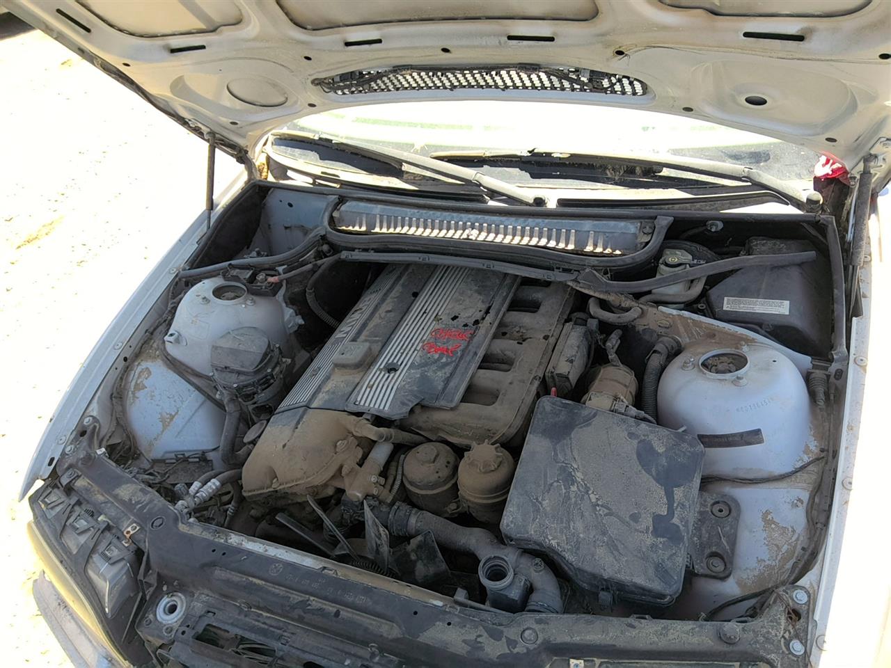 https://f005.backblazeb2.com/file/img-partshotlines-com/Inventory/SW52/Vehicle/21518_06.jpg