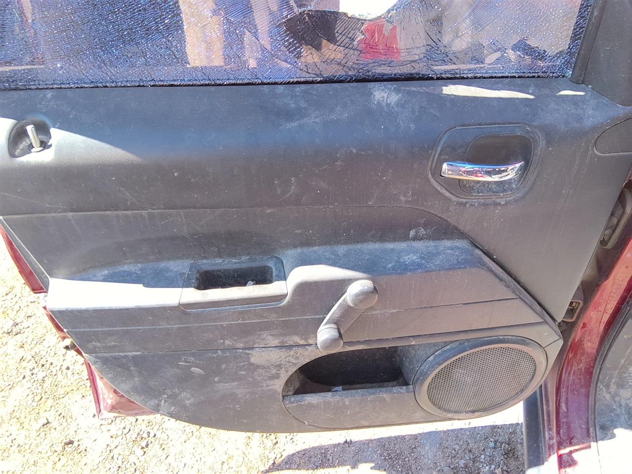 https://f005.backblazeb2.com/file/img-partshotlines-com/Inventory/SW52/Vehicle/21539_02.jpg