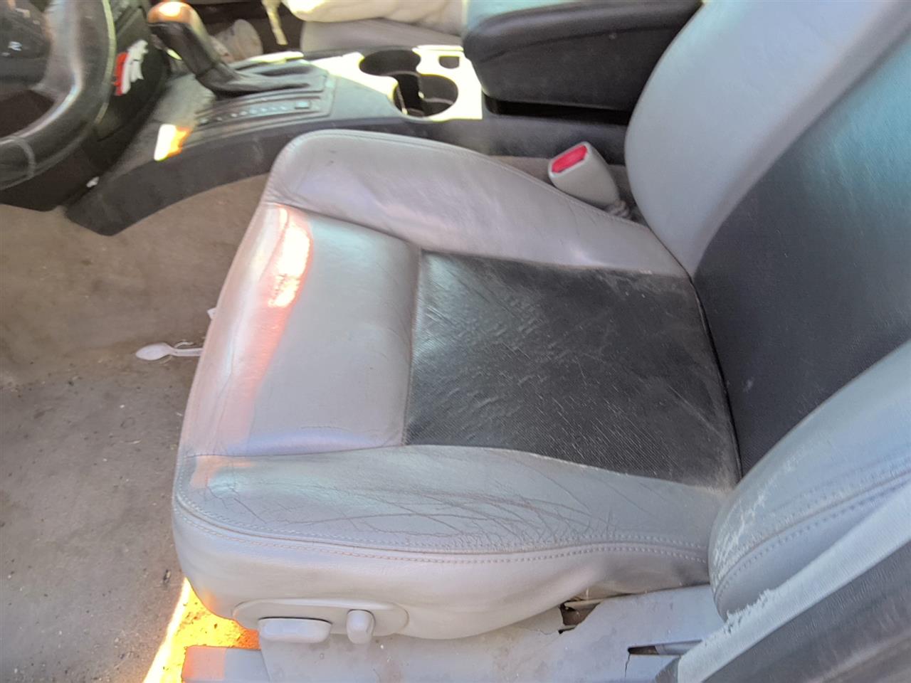 https://f005.backblazeb2.com/file/img-partshotlines-com/Inventory/SW52/Vehicle/21541_03.jpg