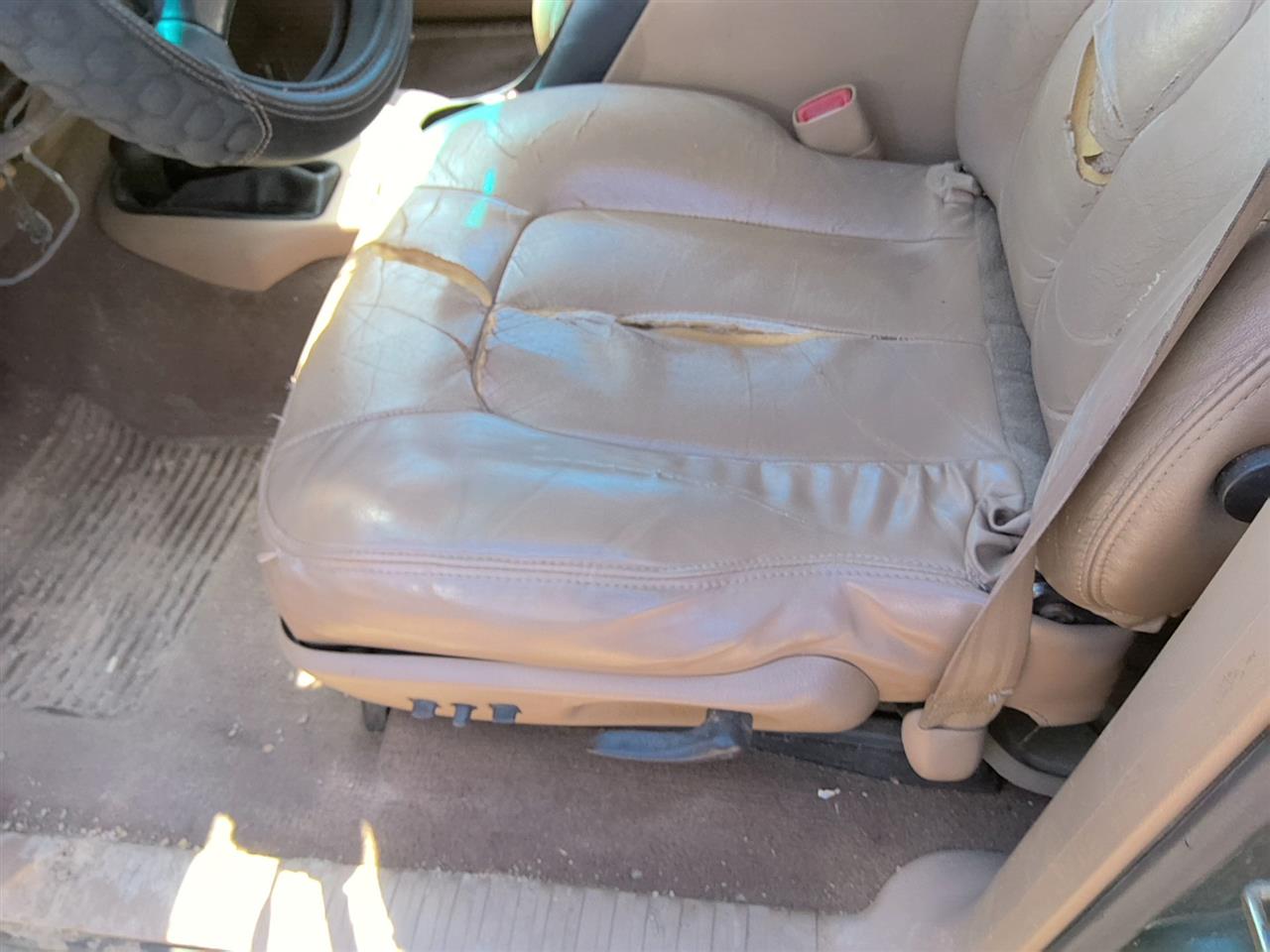 https://f005.backblazeb2.com/file/img-partshotlines-com/Inventory/SW52/Vehicle/21555_03.jpg
