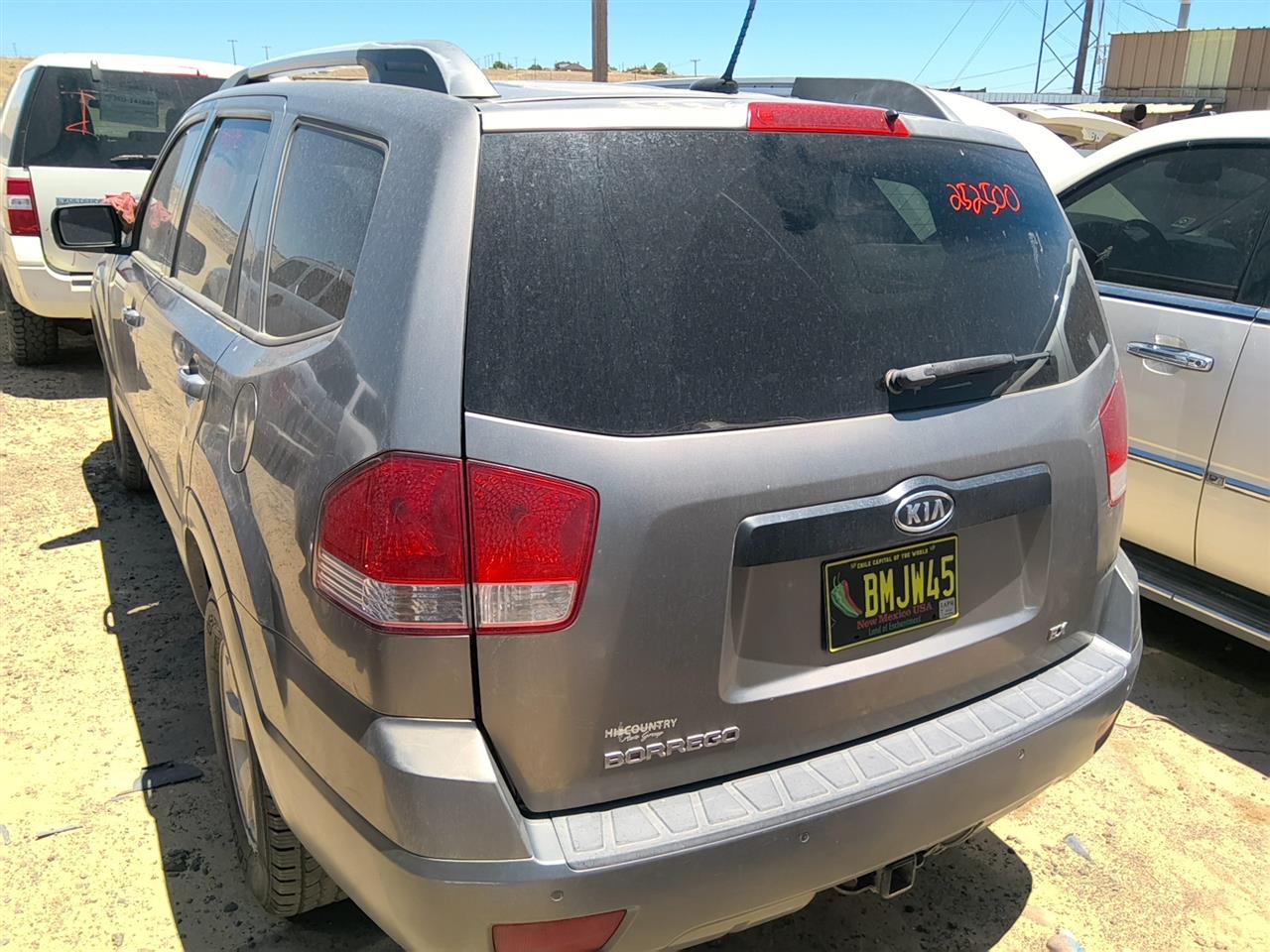 https://f005.backblazeb2.com/file/img-partshotlines-com/Inventory/SW52/Vehicle/21566_13.jpg