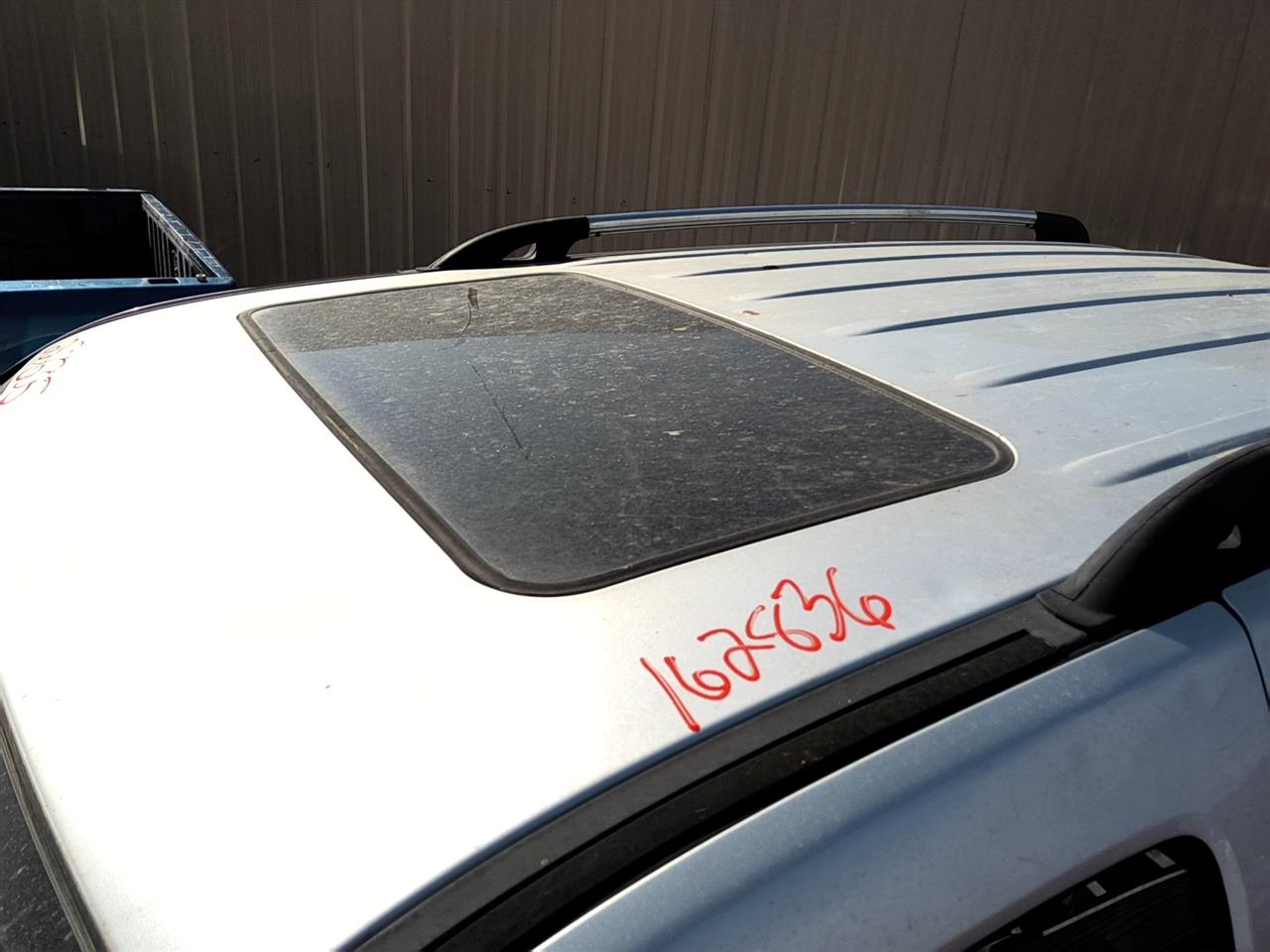 https://f005.backblazeb2.com/file/img-partshotlines-com/Inventory/SW52/Vehicle/21571_04.jpg