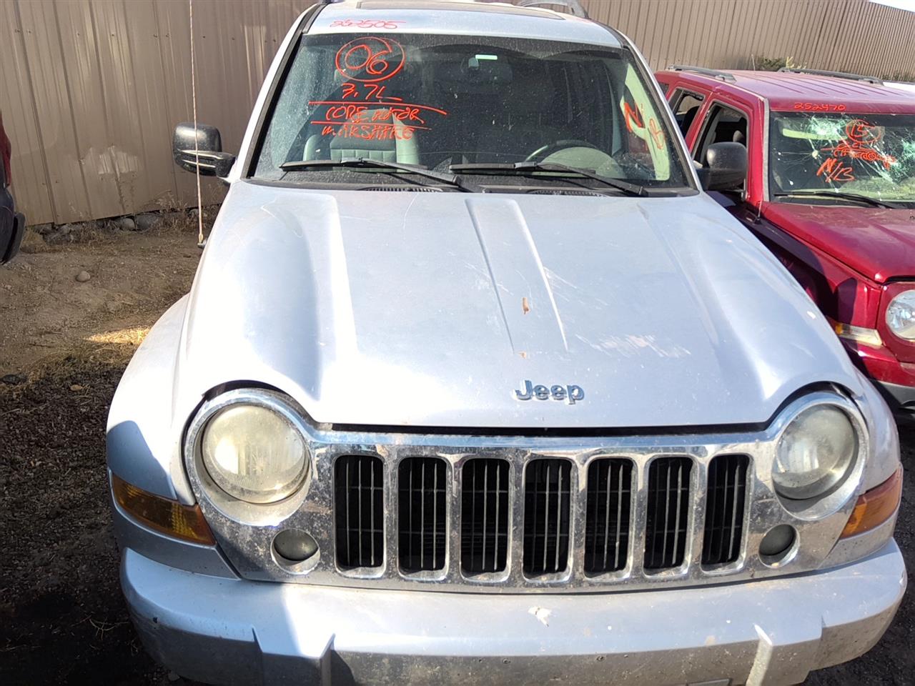 https://f005.backblazeb2.com/file/img-partshotlines-com/Inventory/SW52/Vehicle/21571_07.jpg