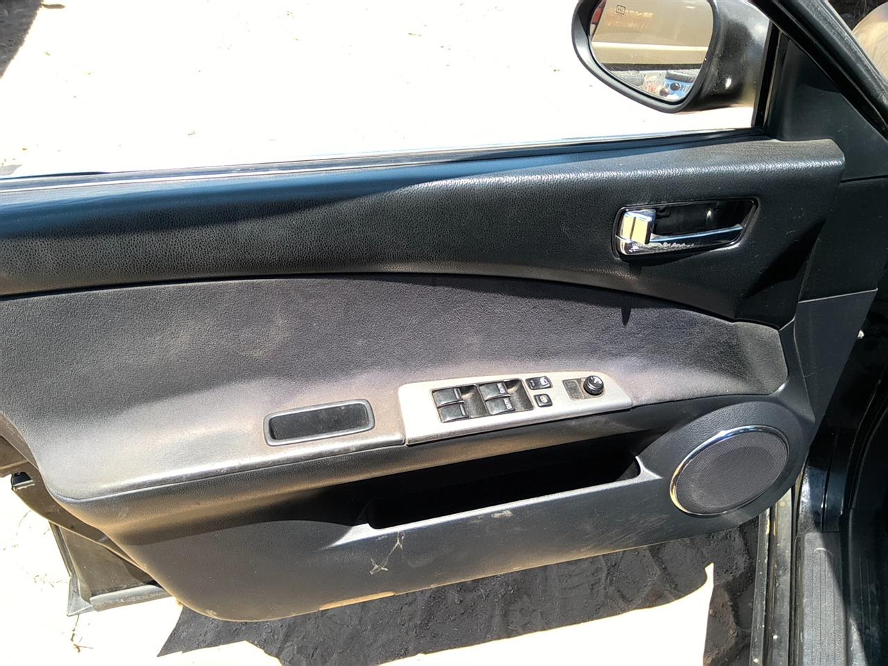 https://f005.backblazeb2.com/file/img-partshotlines-com/Inventory/SW52/Vehicle/21576_02.jpg