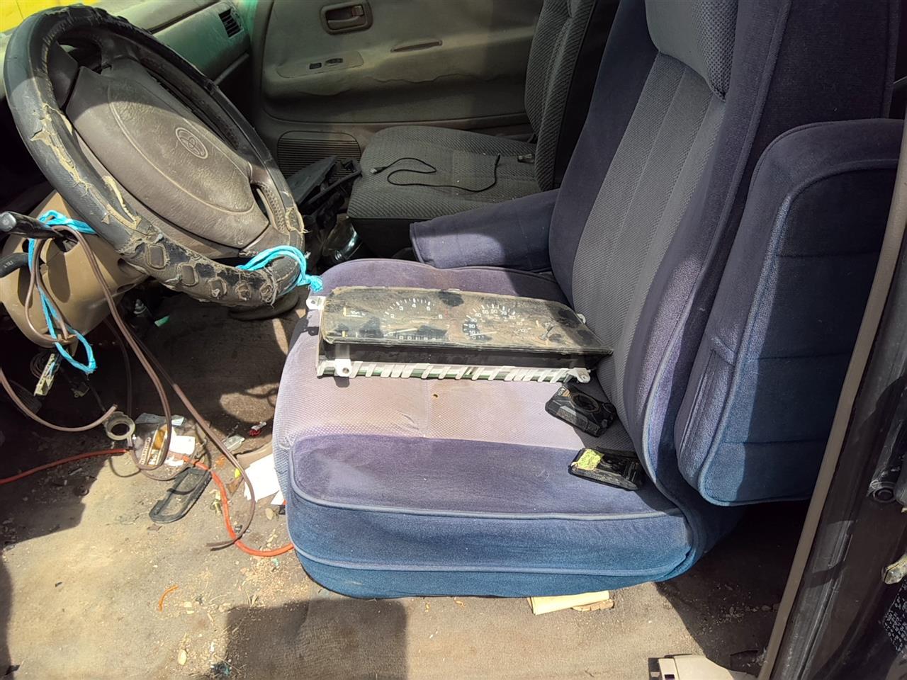 https://f005.backblazeb2.com/file/img-partshotlines-com/Inventory/SW52/Vehicle/21593_03.jpg