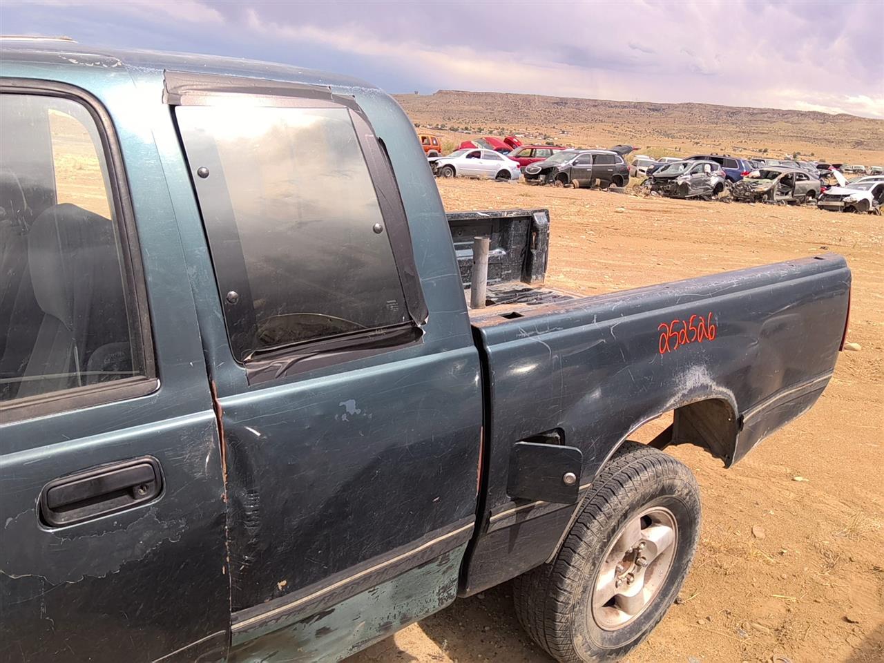 https://f005.backblazeb2.com/file/img-partshotlines-com/Inventory/SW52/Vehicle/21593_11.jpg
