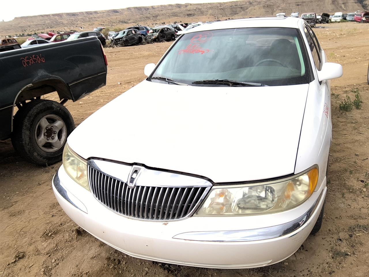 https://f005.backblazeb2.com/file/img-partshotlines-com/Inventory/SW52/Vehicle/21594_08.jpg