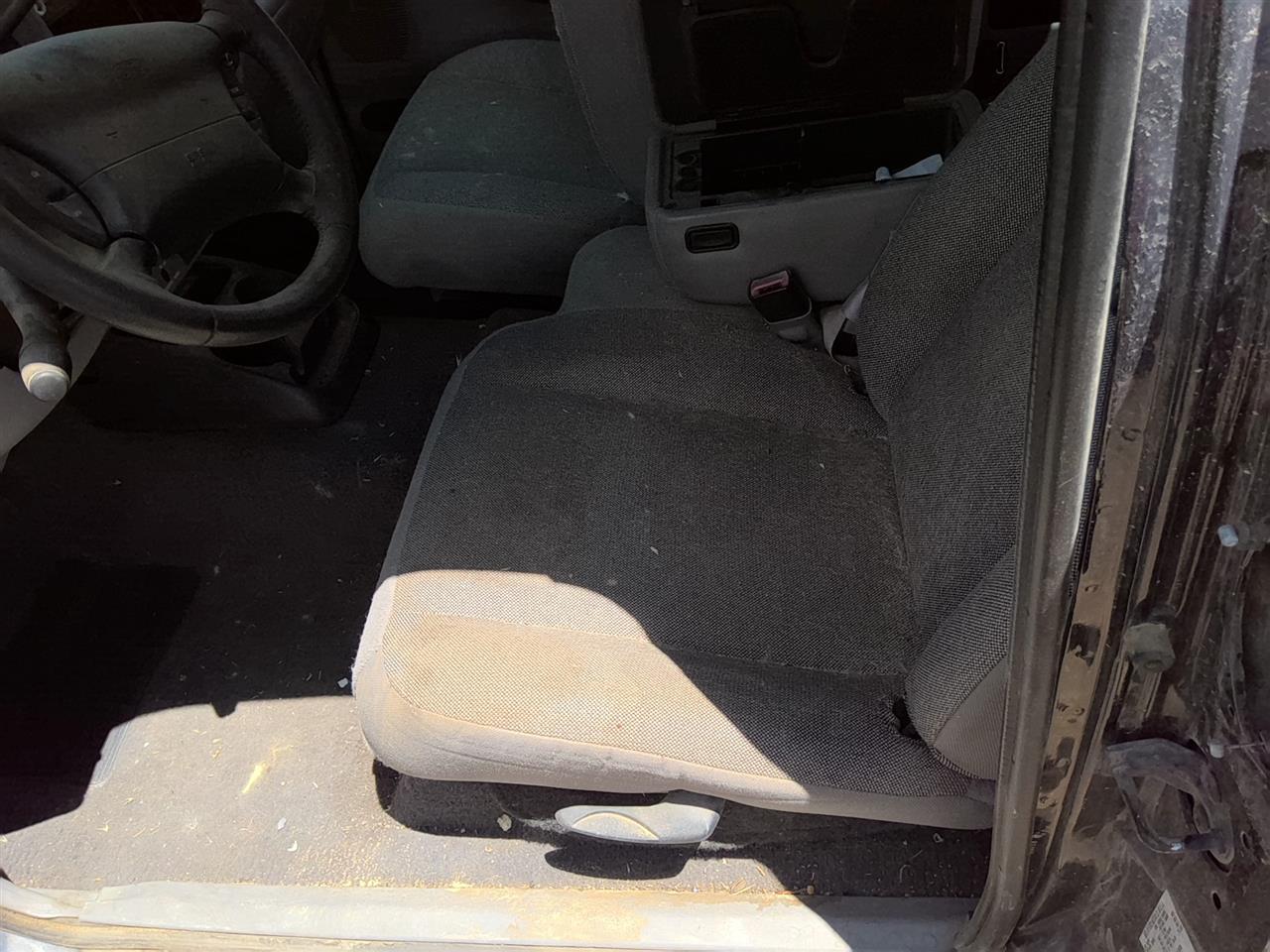 https://f005.backblazeb2.com/file/img-partshotlines-com/Inventory/SW52/Vehicle/21595_03.jpg