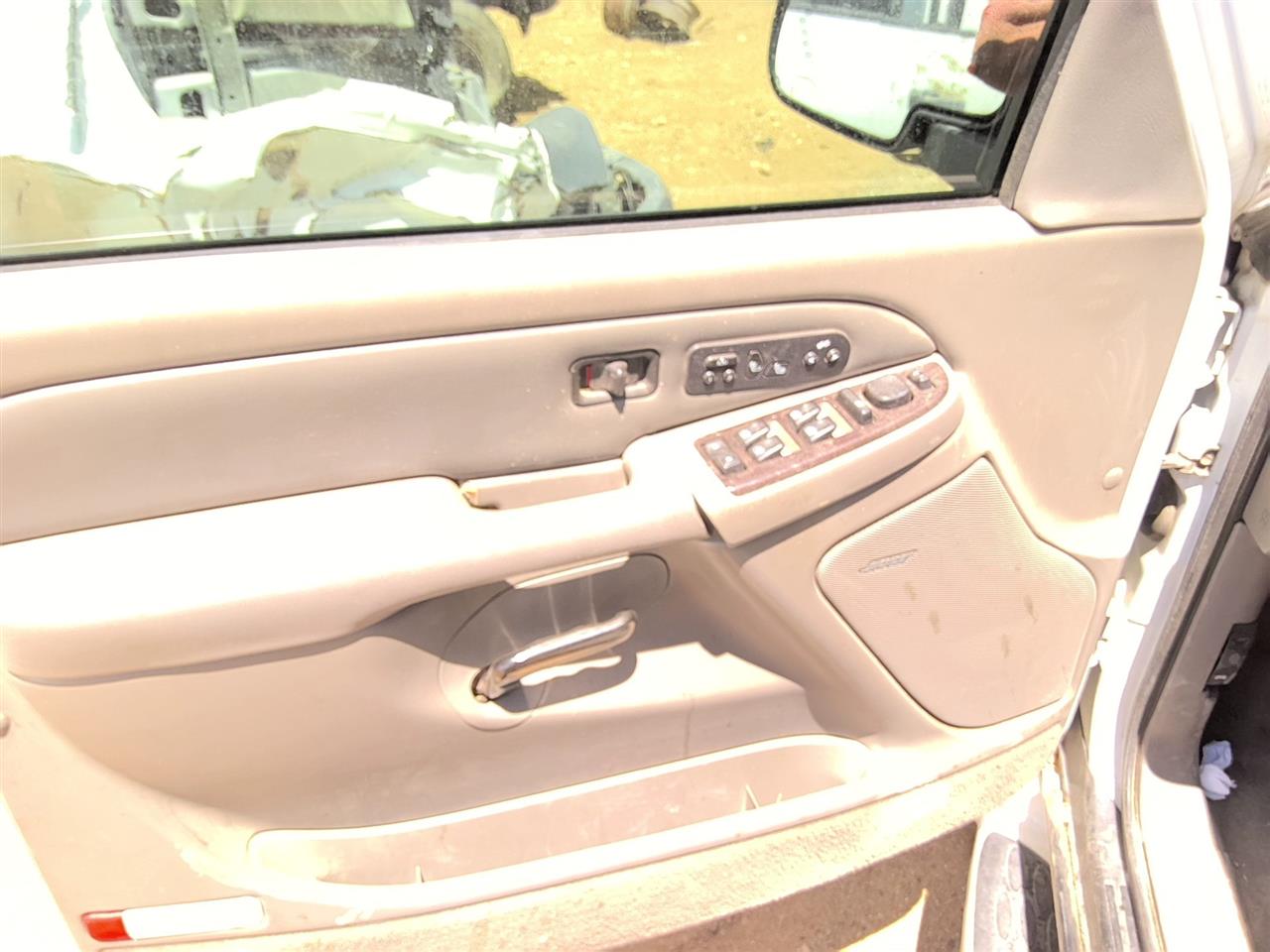 https://f005.backblazeb2.com/file/img-partshotlines-com/Inventory/SW52/Vehicle/21597_02.jpg