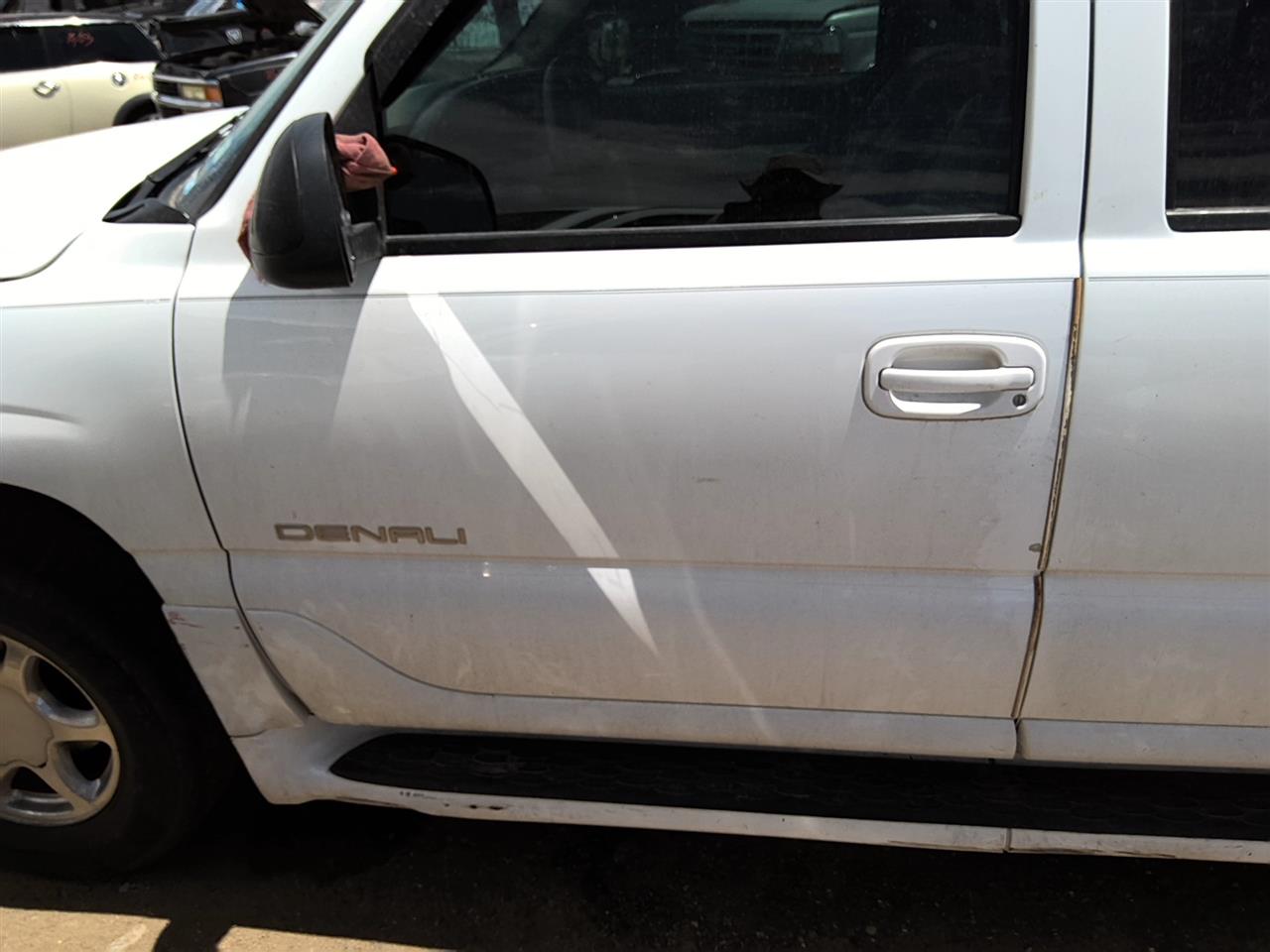 https://f005.backblazeb2.com/file/img-partshotlines-com/Inventory/SW52/Vehicle/21597_11.jpg