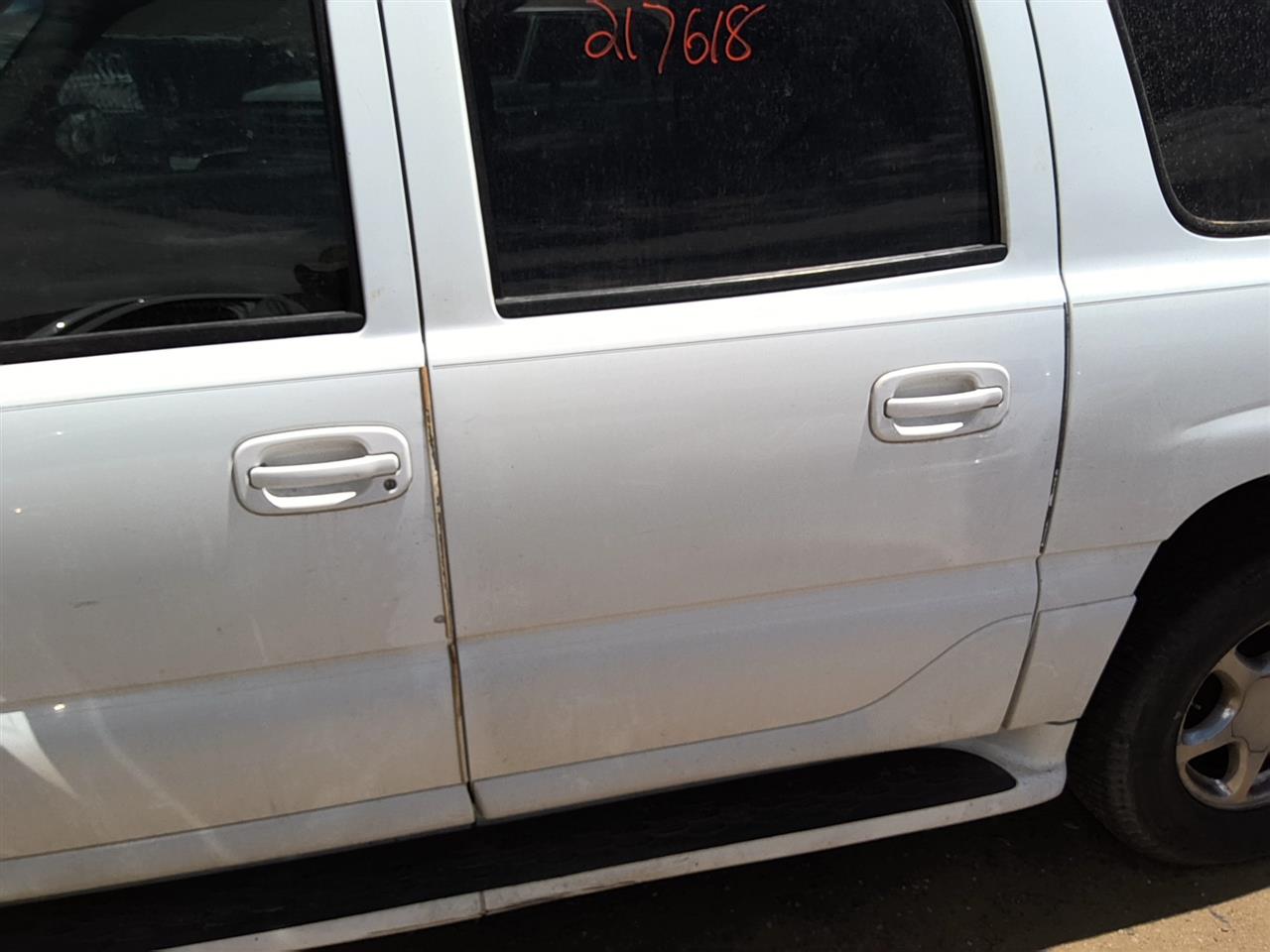 https://f005.backblazeb2.com/file/img-partshotlines-com/Inventory/SW52/Vehicle/21597_12.jpg