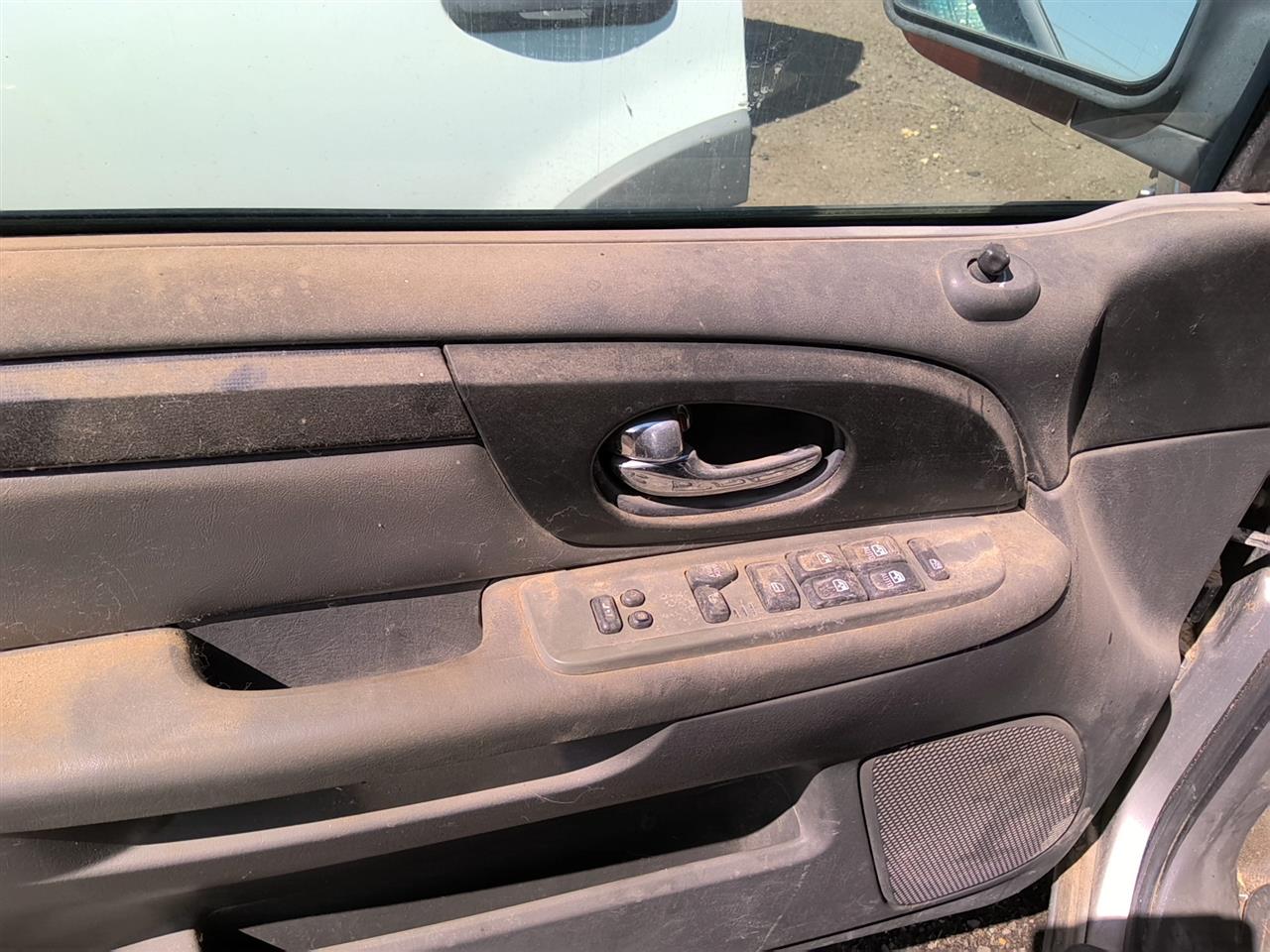 https://f005.backblazeb2.com/file/img-partshotlines-com/Inventory/SW52/Vehicle/21608_02.jpg