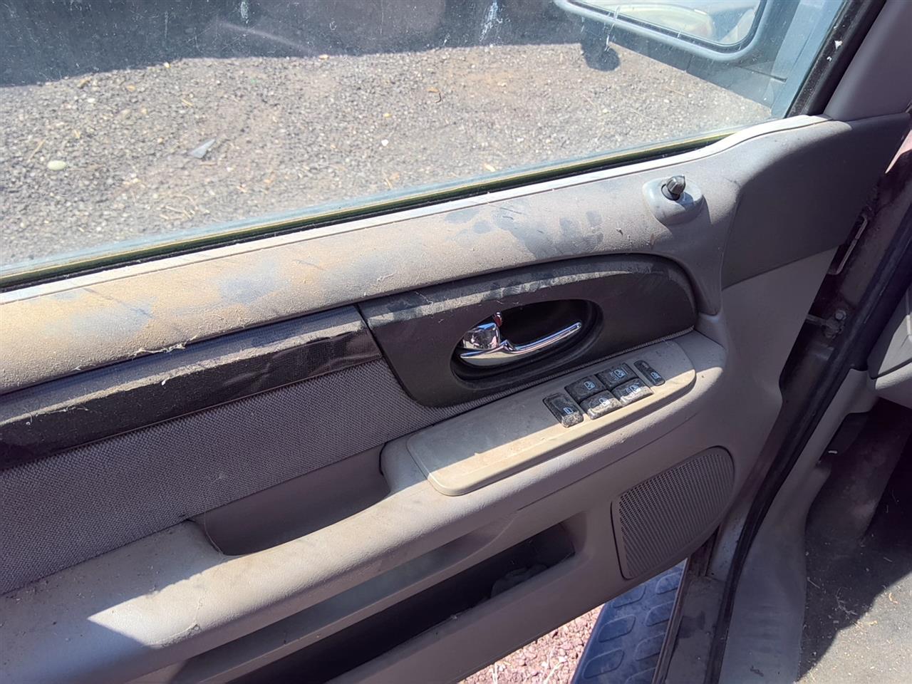 https://f005.backblazeb2.com/file/img-partshotlines-com/Inventory/SW52/Vehicle/21609_02.jpg