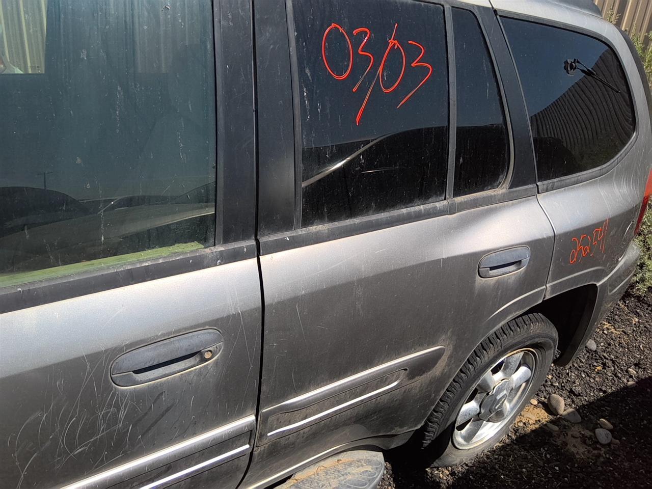 https://f005.backblazeb2.com/file/img-partshotlines-com/Inventory/SW52/Vehicle/21609_13.jpg