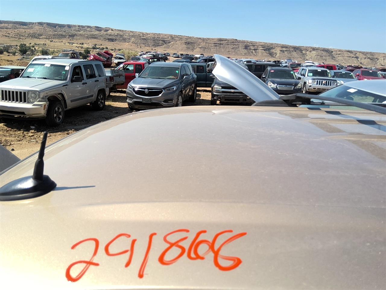 https://f005.backblazeb2.com/file/img-partshotlines-com/Inventory/SW52/Vehicle/21645_04.jpg
