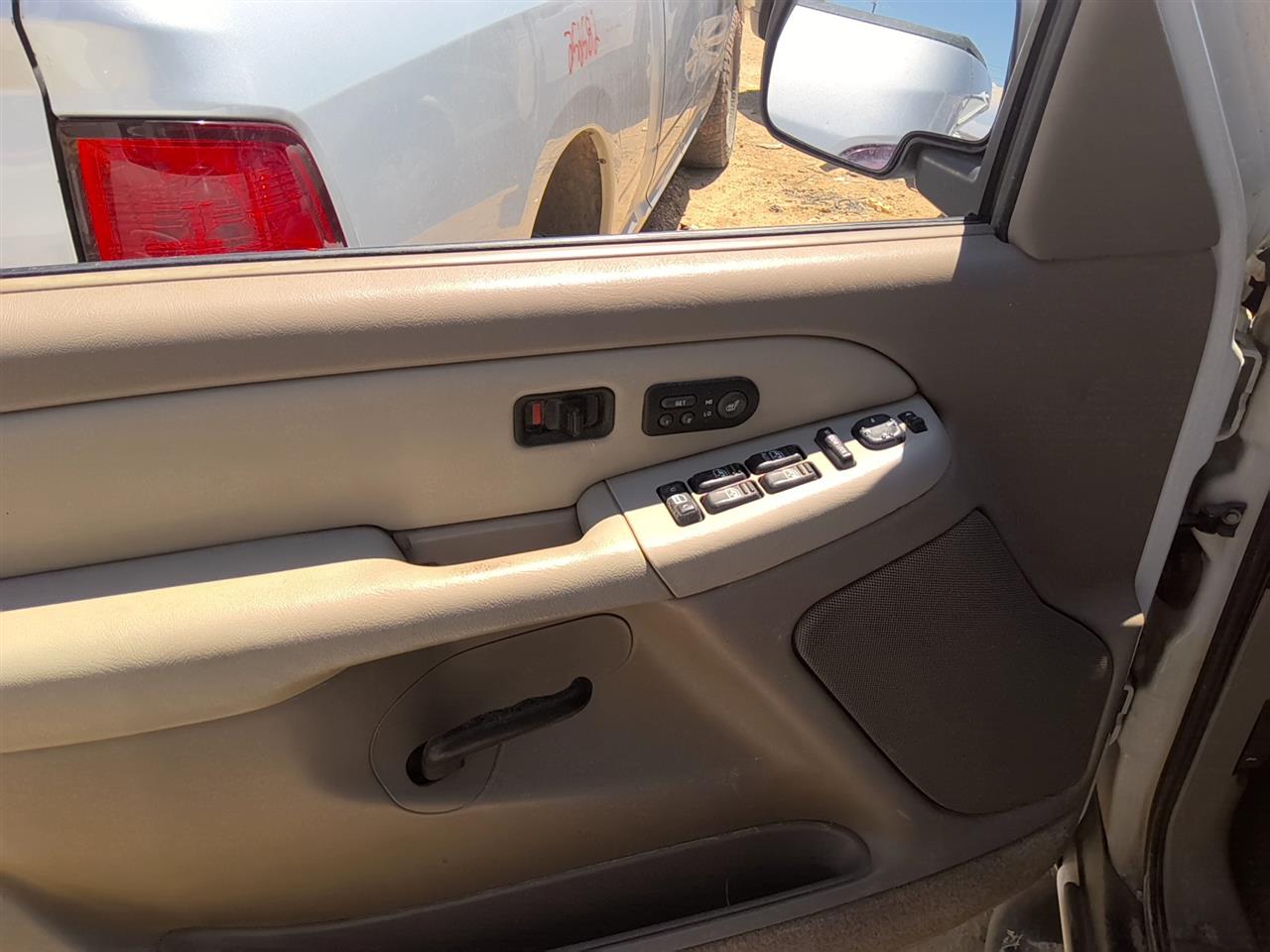 https://f005.backblazeb2.com/file/img-partshotlines-com/Inventory/SW52/Vehicle/21646_02.jpg