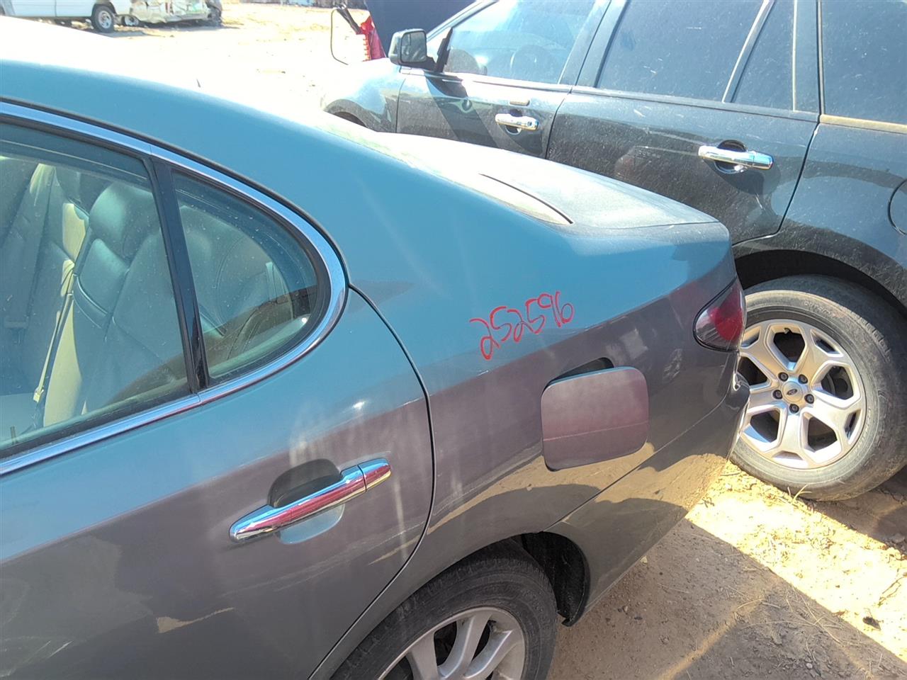 https://f005.backblazeb2.com/file/img-partshotlines-com/Inventory/SW52/Vehicle/21664_12.jpg