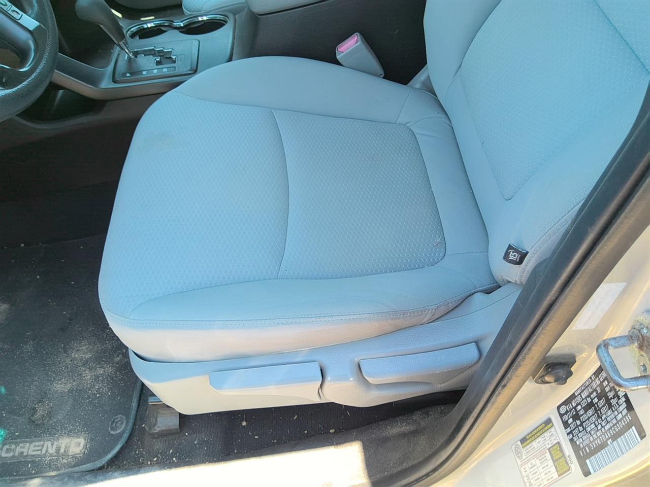 https://f005.backblazeb2.com/file/img-partshotlines-com/Inventory/SW52/Vehicle/21674_03.jpg