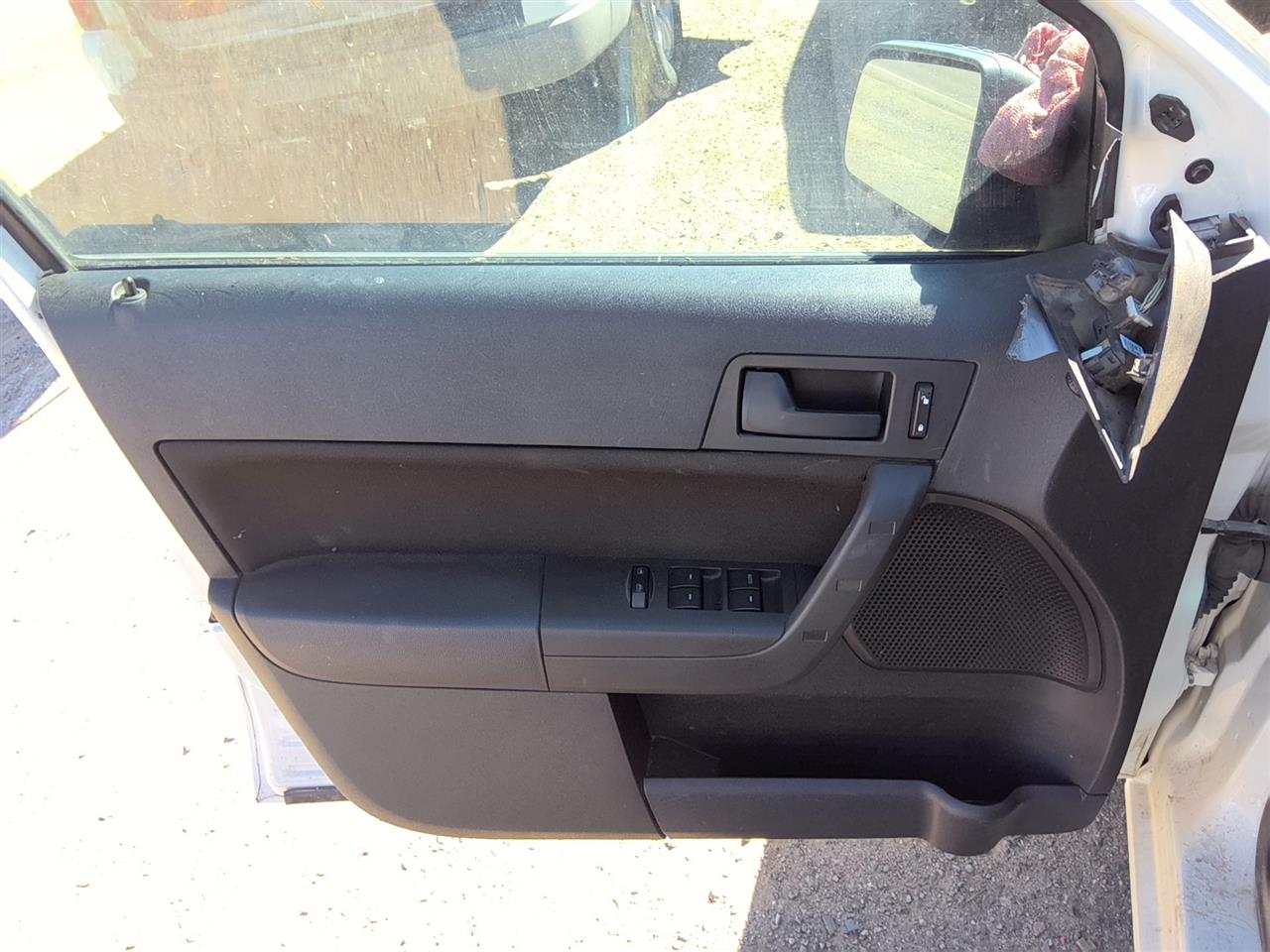 https://f005.backblazeb2.com/file/img-partshotlines-com/Inventory/SW52/Vehicle/21694_02.jpg