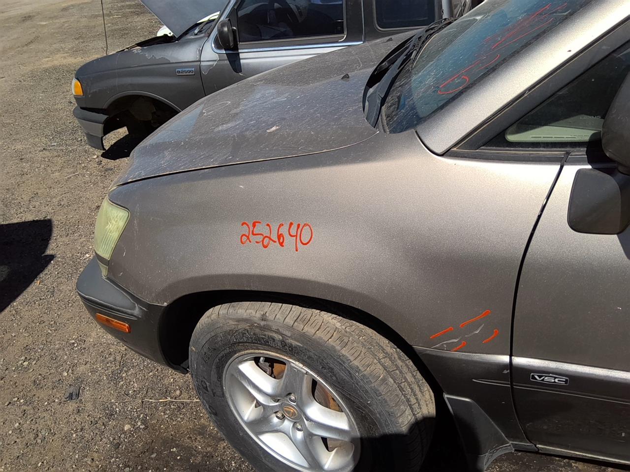 https://f005.backblazeb2.com/file/img-partshotlines-com/Inventory/SW52/Vehicle/21708_10.jpg