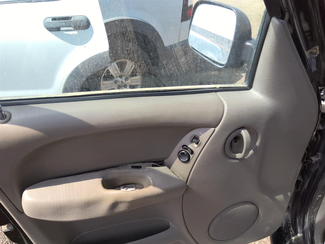 https://f005.backblazeb2.com/file/img-partshotlines-com/Inventory/SW52/Vehicle/21712_02.jpg