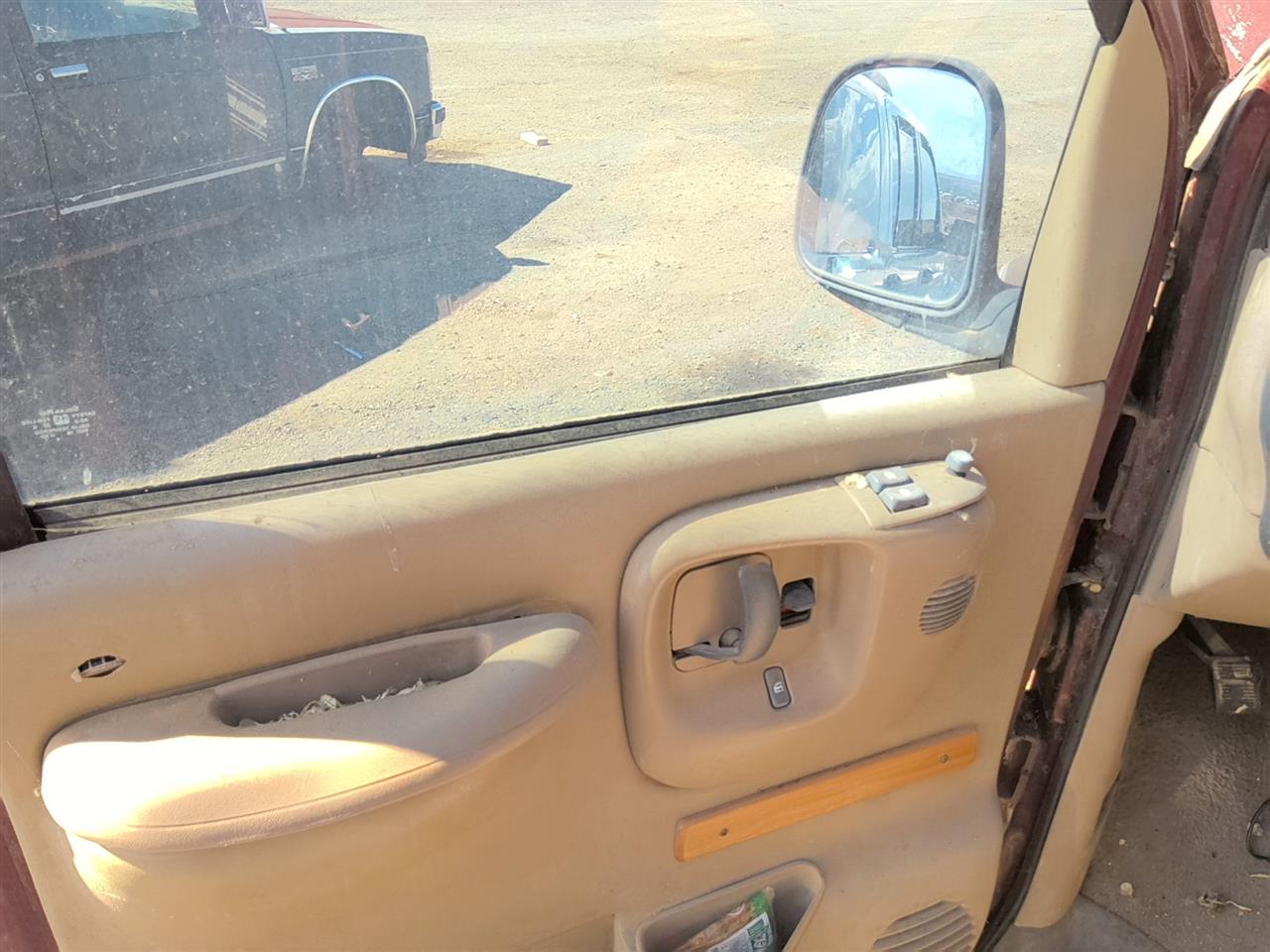 https://f005.backblazeb2.com/file/img-partshotlines-com/Inventory/SW52/Vehicle/21713_02.jpg