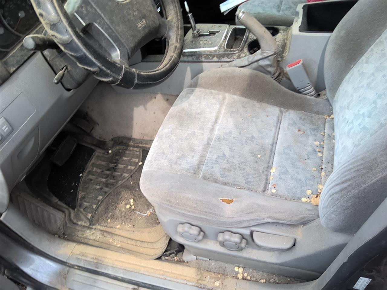 https://f005.backblazeb2.com/file/img-partshotlines-com/Inventory/SW52/Vehicle/21730_03.jpg