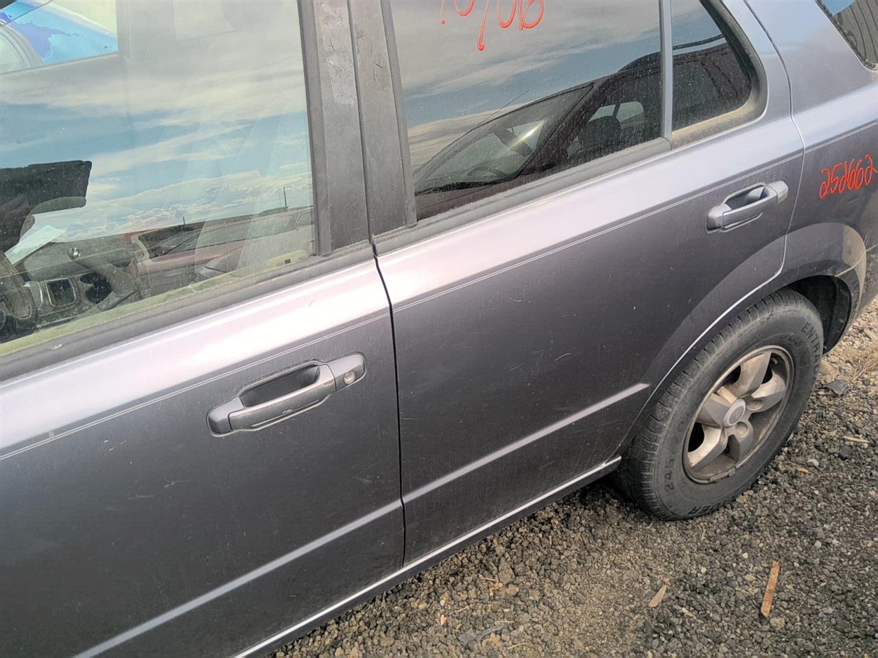 https://f005.backblazeb2.com/file/img-partshotlines-com/Inventory/SW52/Vehicle/21730_11.jpg