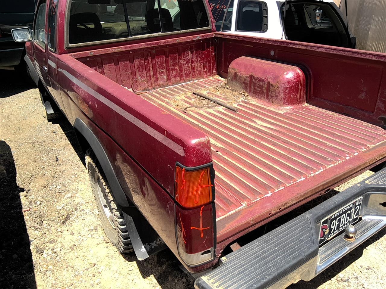 https://f005.backblazeb2.com/file/img-partshotlines-com/Inventory/SW52/Vehicle/21733_13.jpg