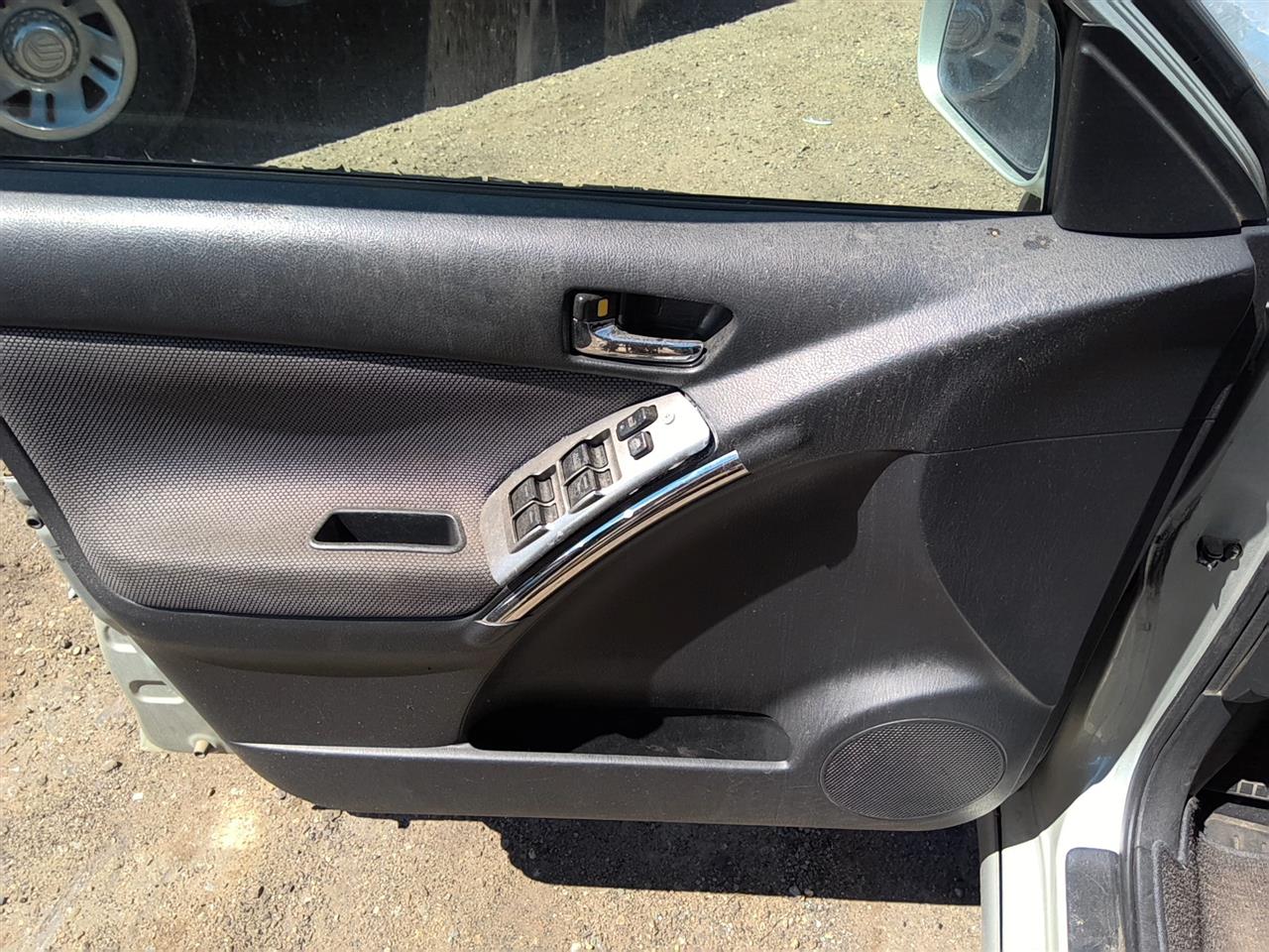 https://f005.backblazeb2.com/file/img-partshotlines-com/Inventory/SW52/Vehicle/21745_02.jpg