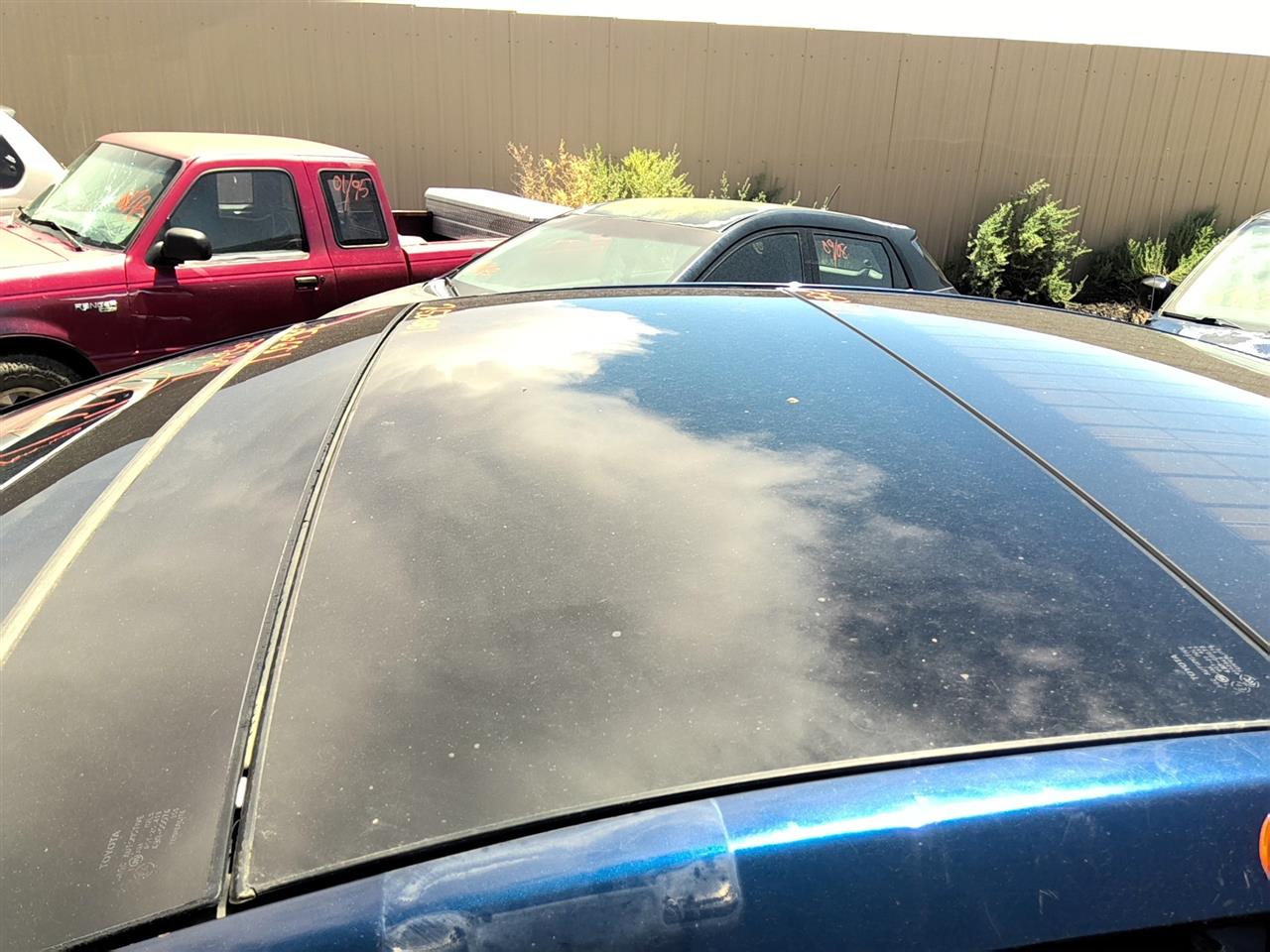 https://f005.backblazeb2.com/file/img-partshotlines-com/Inventory/SW52/Vehicle/21749_04.jpg