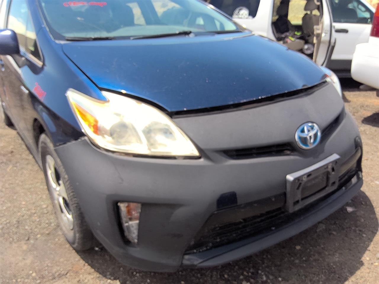 https://f005.backblazeb2.com/file/img-partshotlines-com/Inventory/SW52/Vehicle/21749_07.jpg