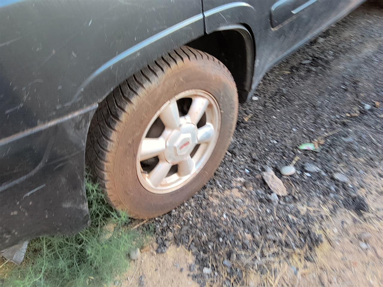 https://f005.backblazeb2.com/file/img-partshotlines-com/Inventory/SW52/Vehicle/21751_09.jpg