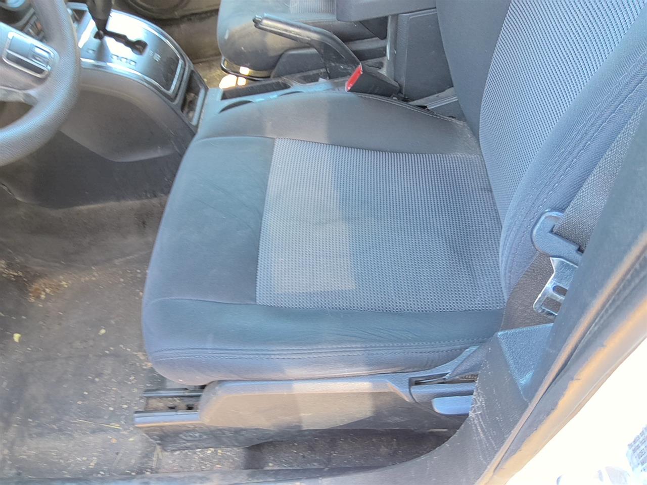 https://f005.backblazeb2.com/file/img-partshotlines-com/Inventory/SW52/Vehicle/21760_03.jpg