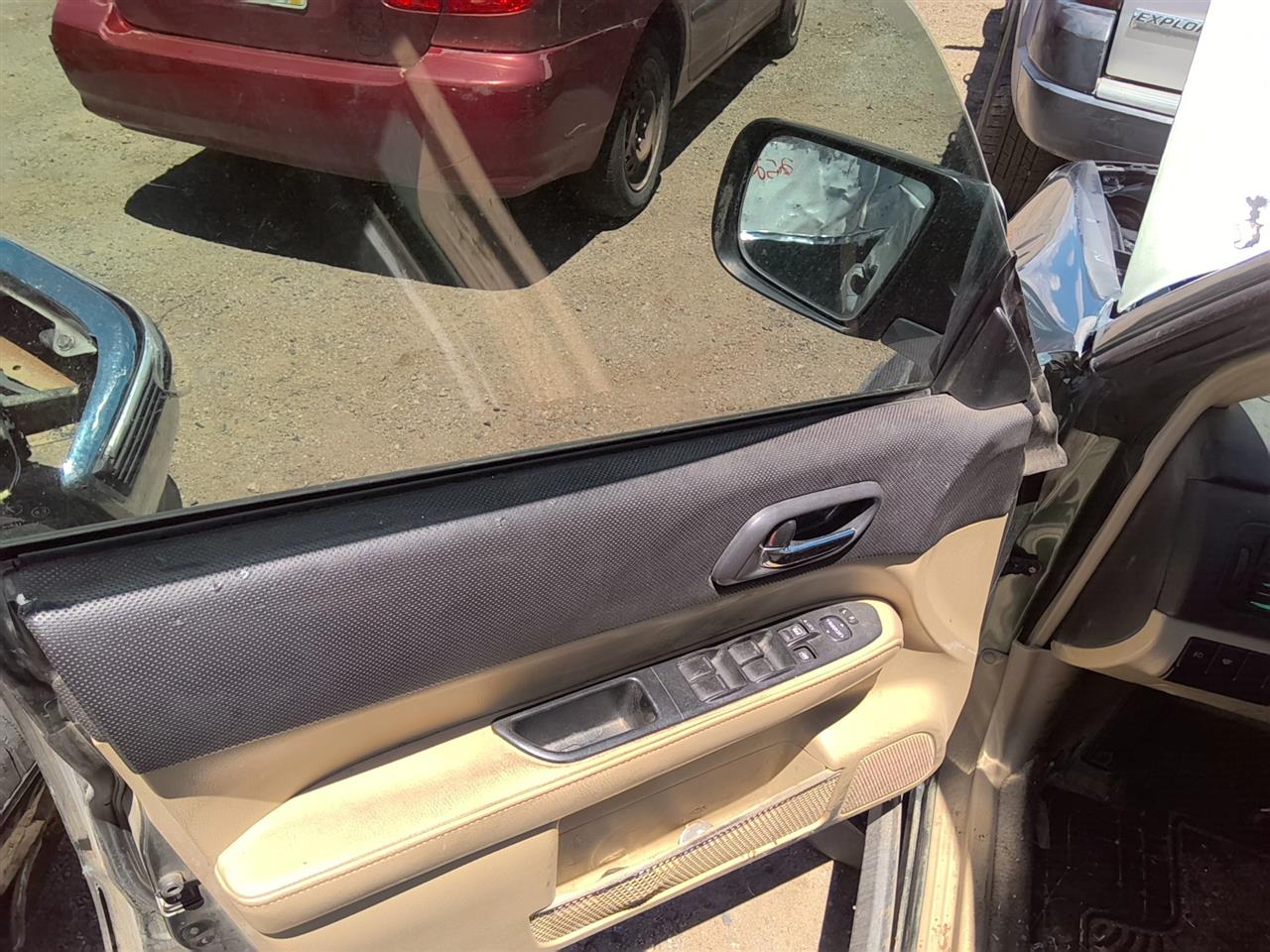 https://f005.backblazeb2.com/file/img-partshotlines-com/Inventory/SW52/Vehicle/21762_02.jpg