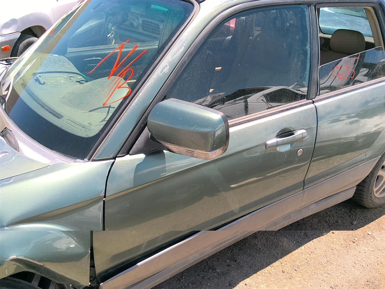 https://f005.backblazeb2.com/file/img-partshotlines-com/Inventory/SW52/Vehicle/21762_09.jpg