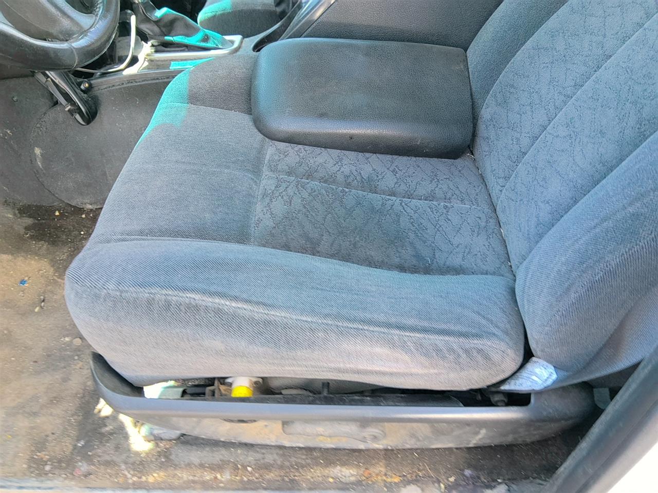 https://f005.backblazeb2.com/file/img-partshotlines-com/Inventory/SW52/Vehicle/21767_03.jpg