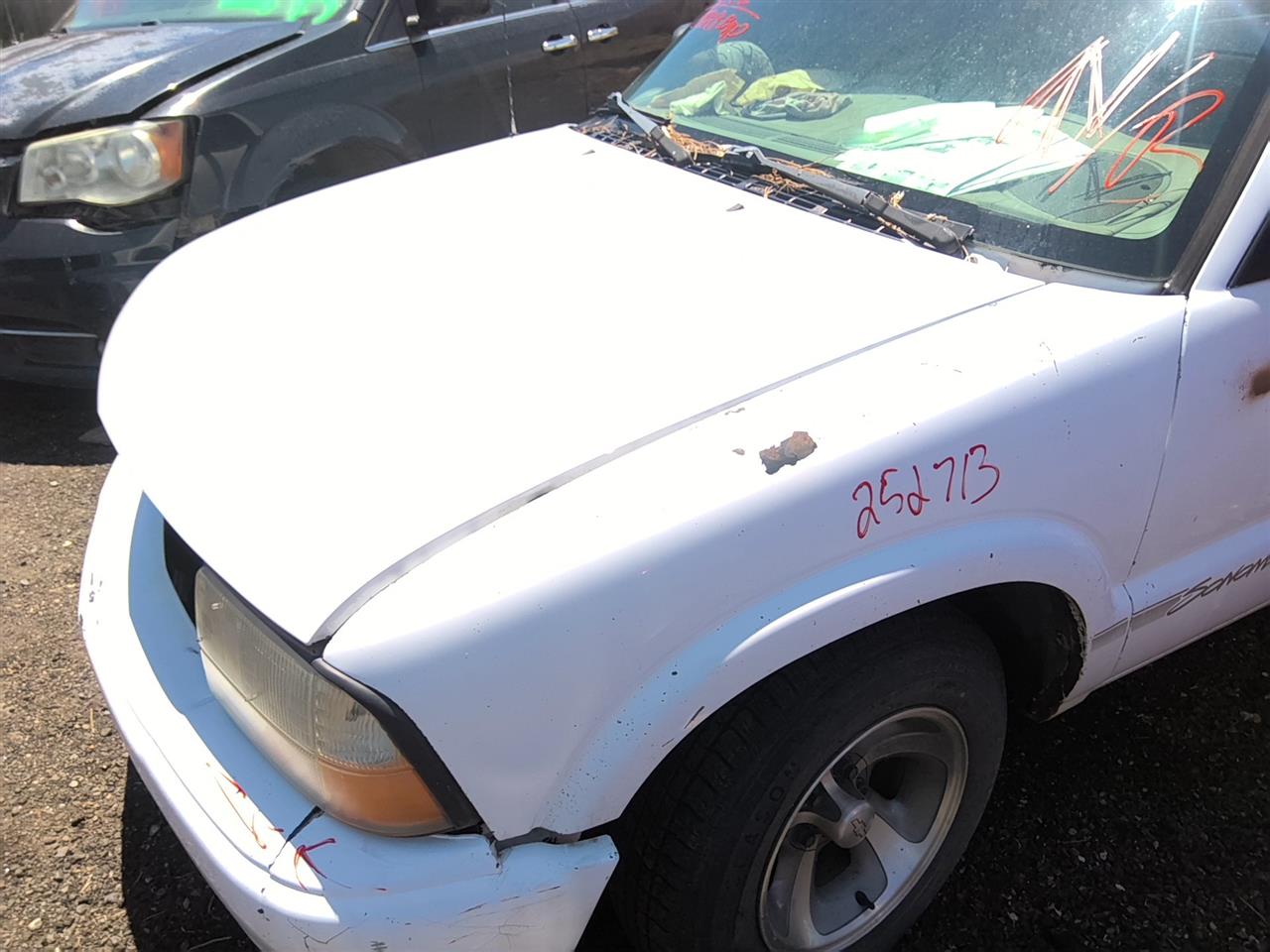https://f005.backblazeb2.com/file/img-partshotlines-com/Inventory/SW52/Vehicle/21781_09.jpg