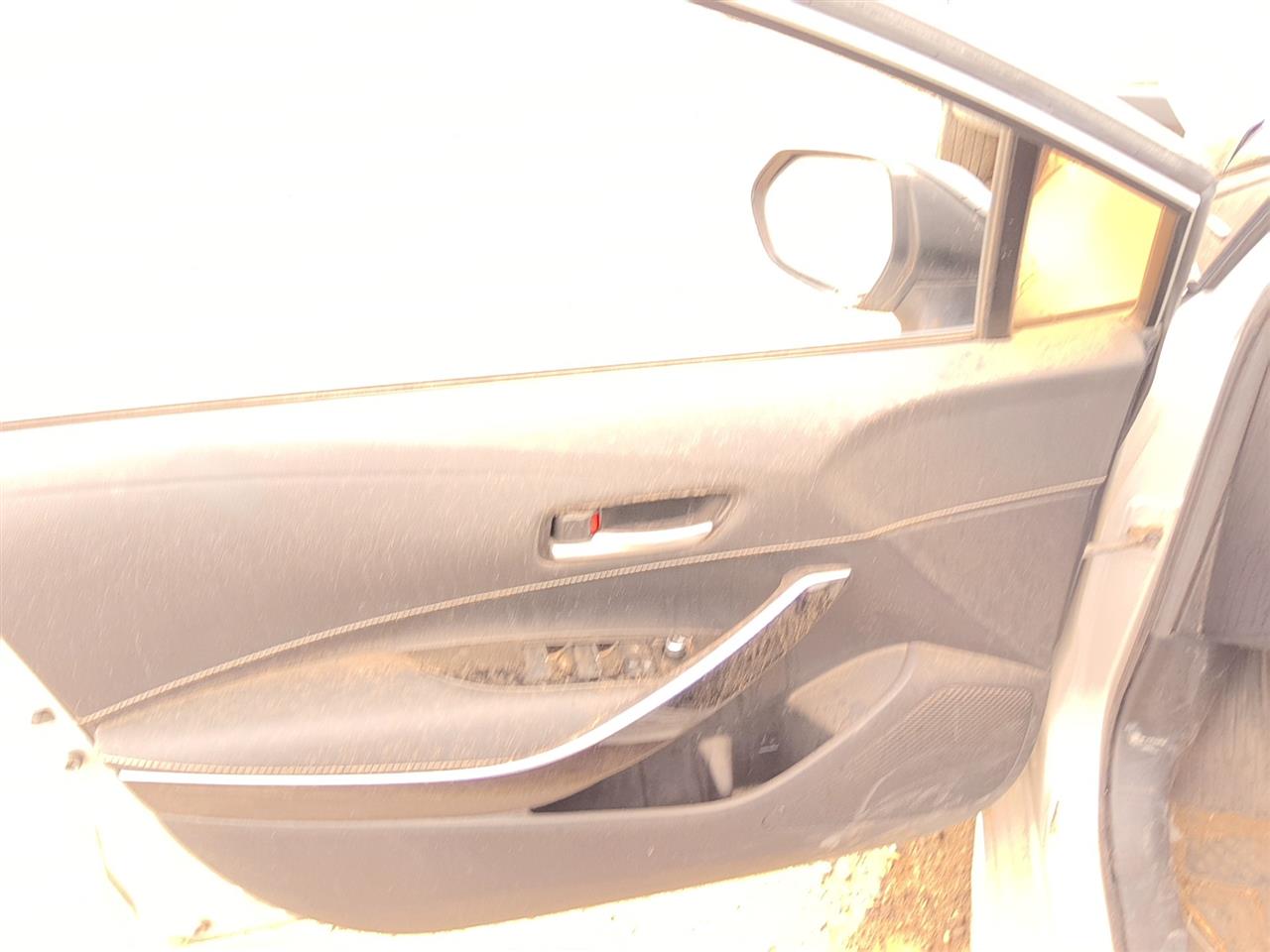 https://f005.backblazeb2.com/file/img-partshotlines-com/Inventory/SW52/Vehicle/21782_02.jpg