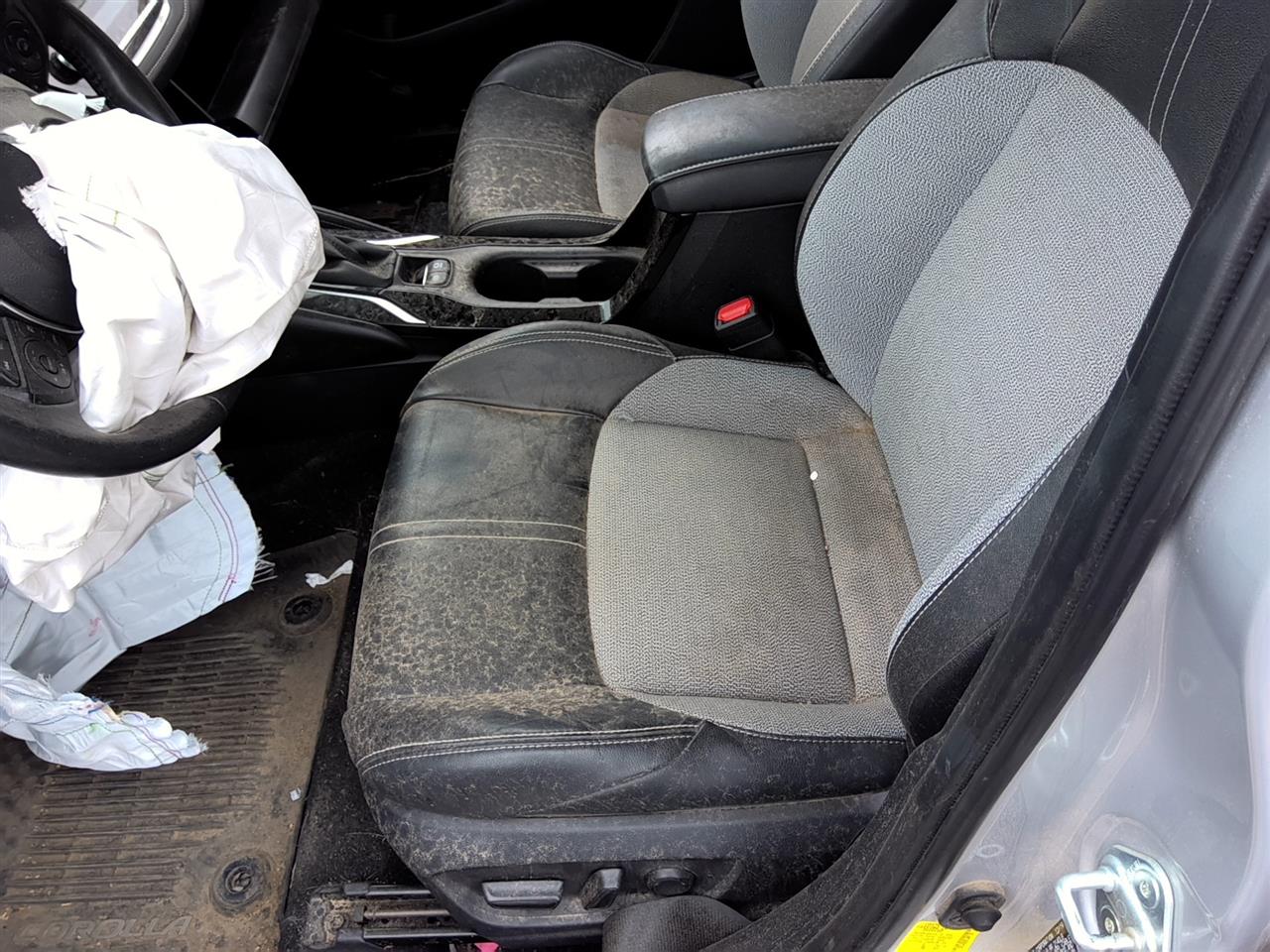 https://f005.backblazeb2.com/file/img-partshotlines-com/Inventory/SW52/Vehicle/21782_03.jpg