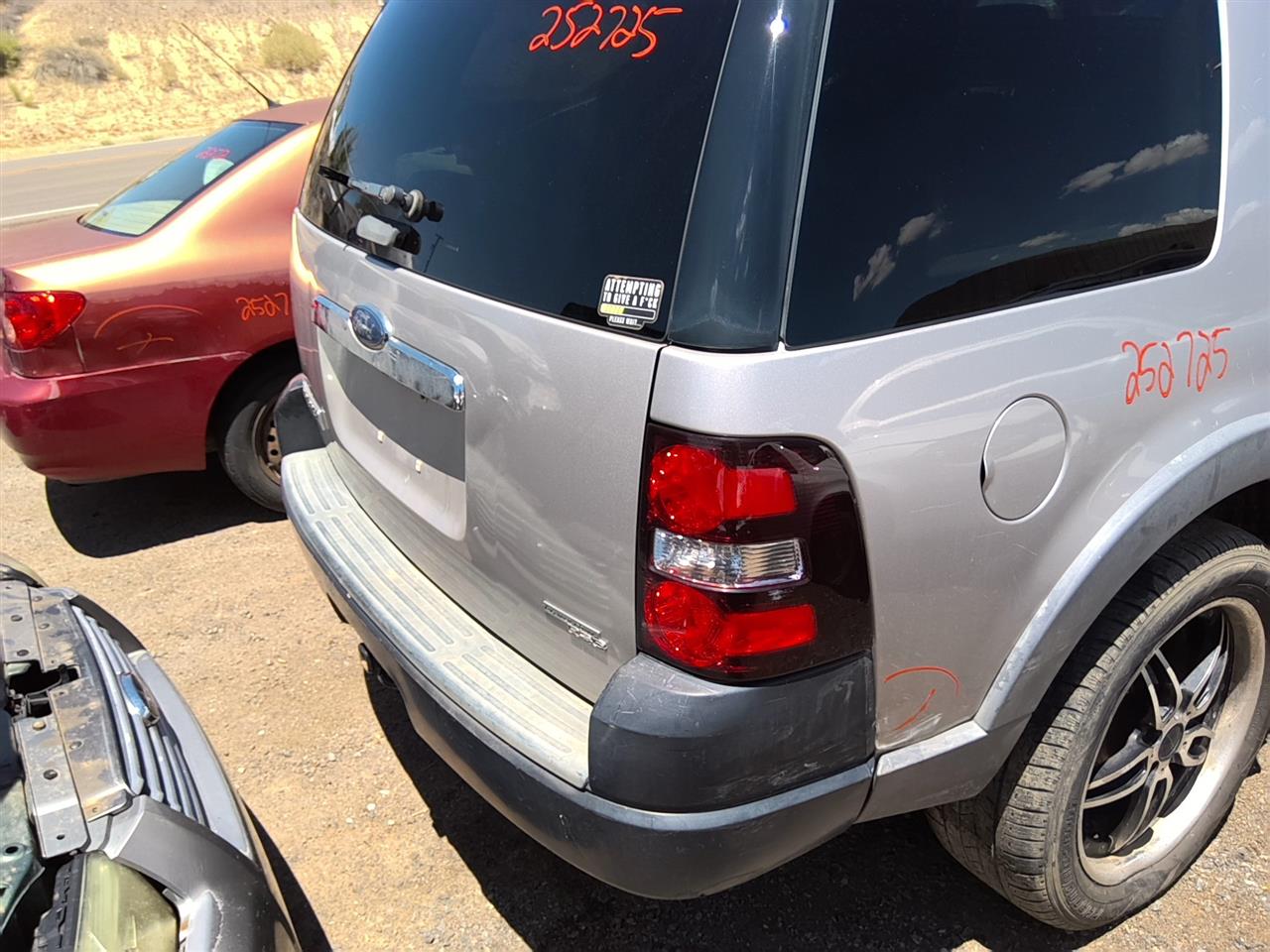 https://f005.backblazeb2.com/file/img-partshotlines-com/Inventory/SW52/Vehicle/21793_13.jpg