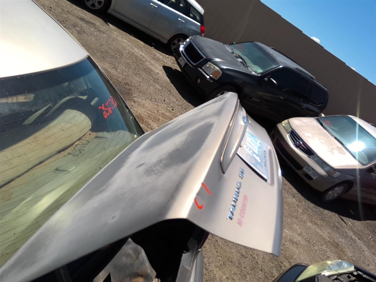 https://f005.backblazeb2.com/file/img-partshotlines-com/Inventory/SW52/Vehicle/21798_13.jpg