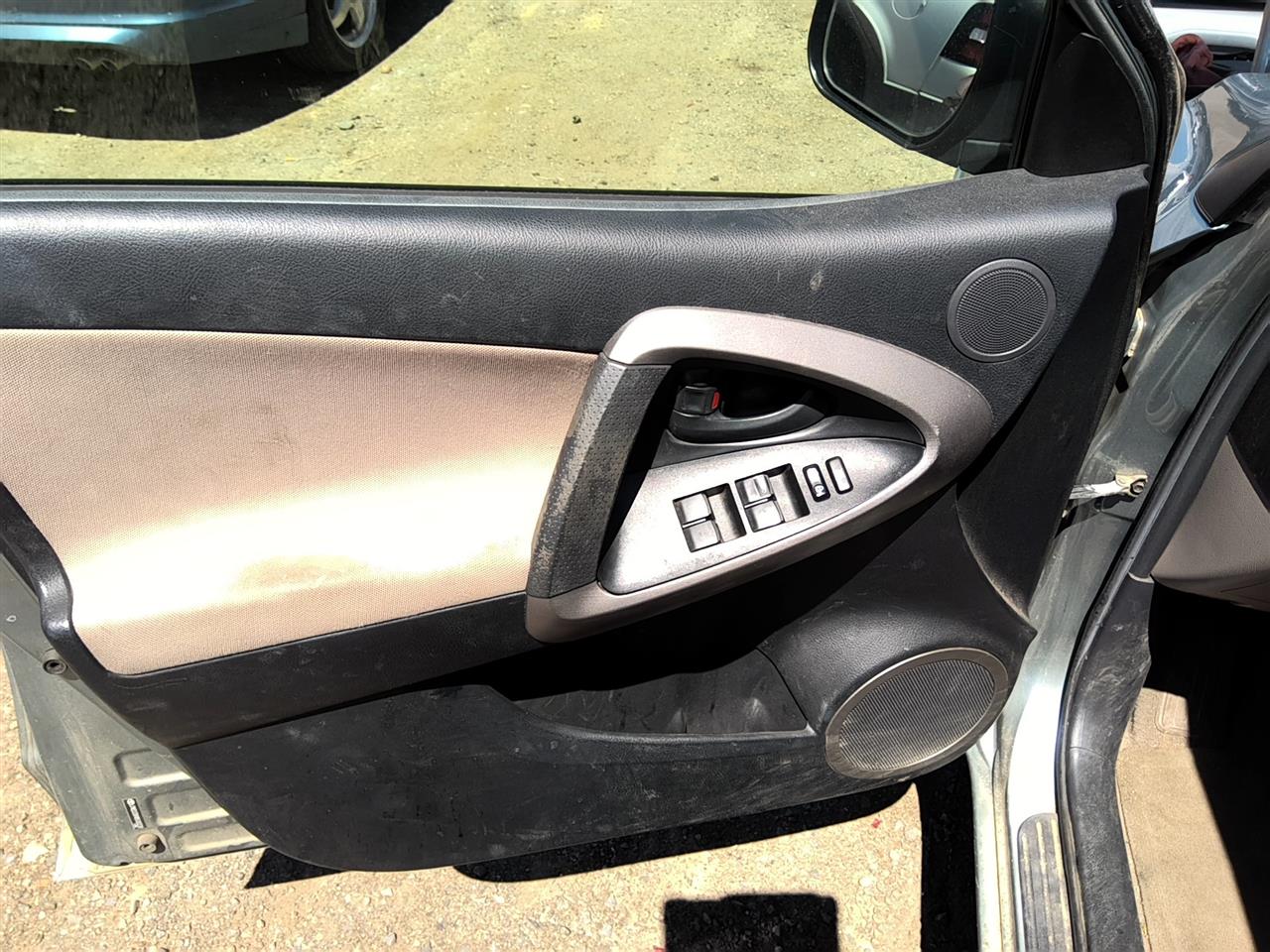 https://f005.backblazeb2.com/file/img-partshotlines-com/Inventory/SW52/Vehicle/21814_02.jpg