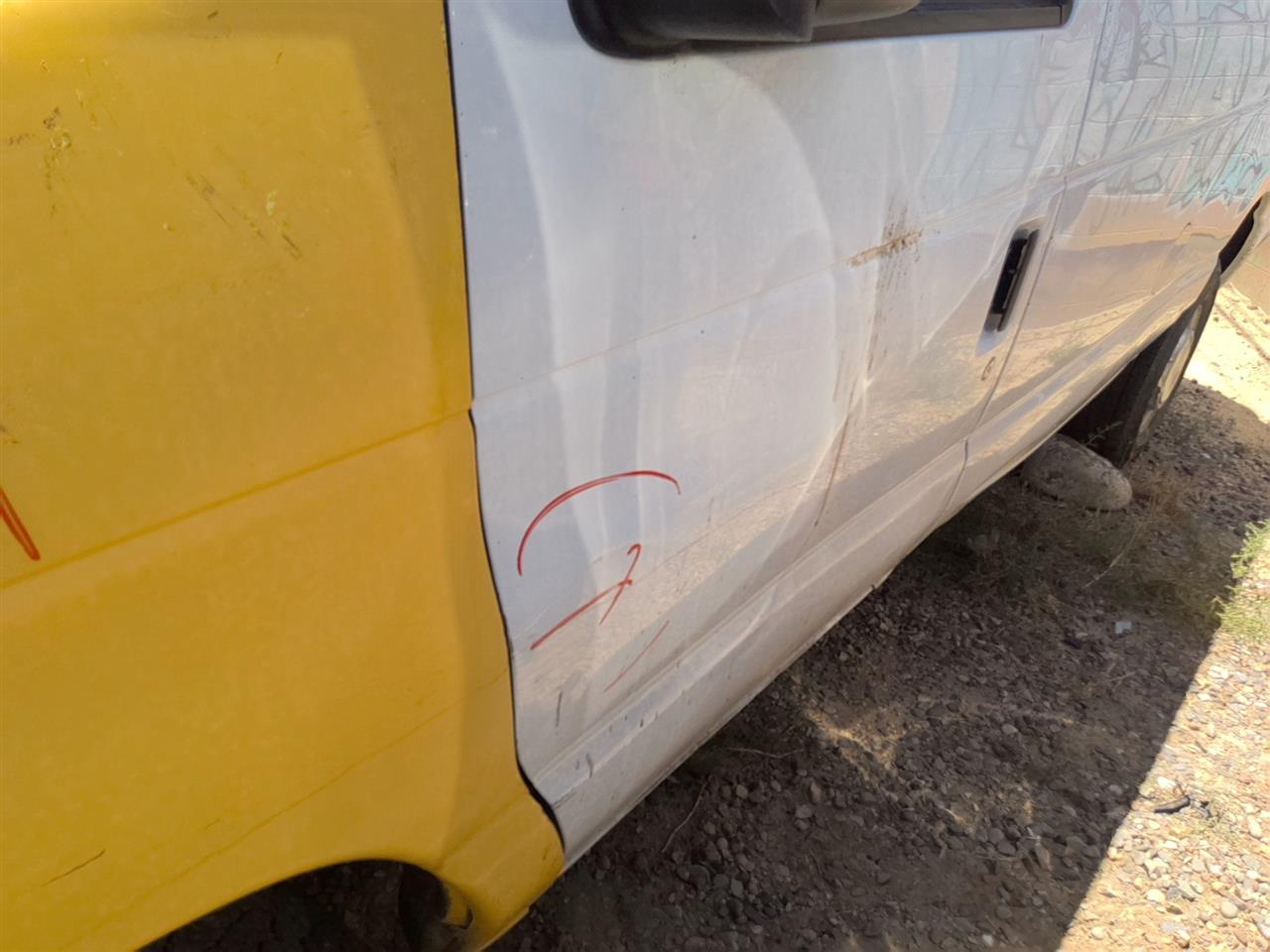https://f005.backblazeb2.com/file/img-partshotlines-com/Inventory/SW52/Vehicle/21819_10.jpg