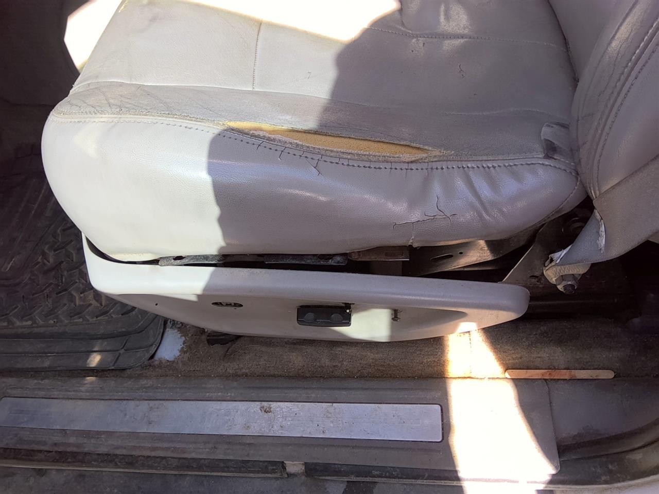 https://f005.backblazeb2.com/file/img-partshotlines-com/Inventory/SW52/Vehicle/21832_03.jpg