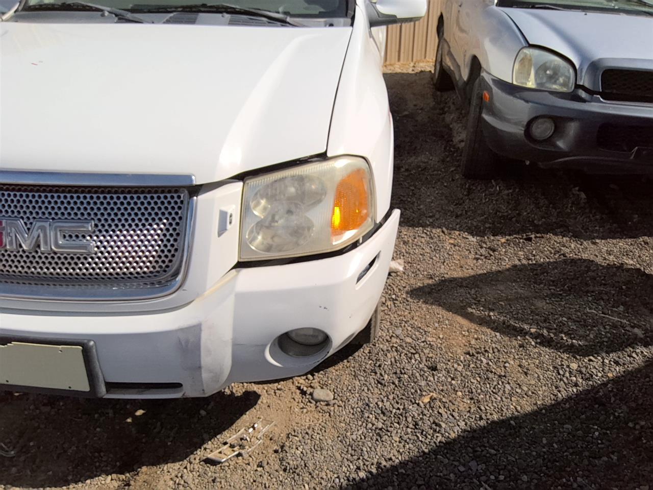 https://f005.backblazeb2.com/file/img-partshotlines-com/Inventory/SW52/Vehicle/21832_09.jpg