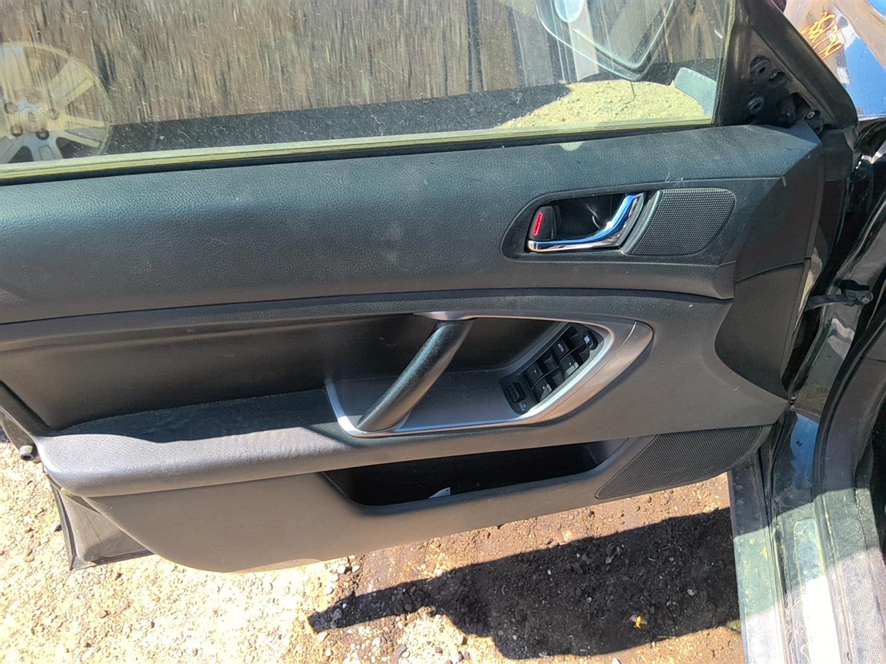 https://f005.backblazeb2.com/file/img-partshotlines-com/Inventory/SW52/Vehicle/21842_02.jpg