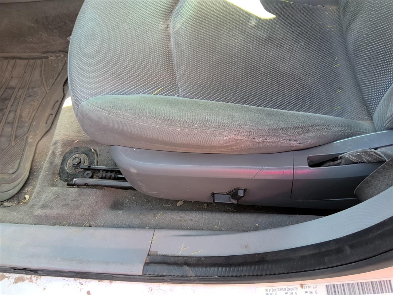 https://f005.backblazeb2.com/file/img-partshotlines-com/Inventory/SW52/Vehicle/21852_03.jpg