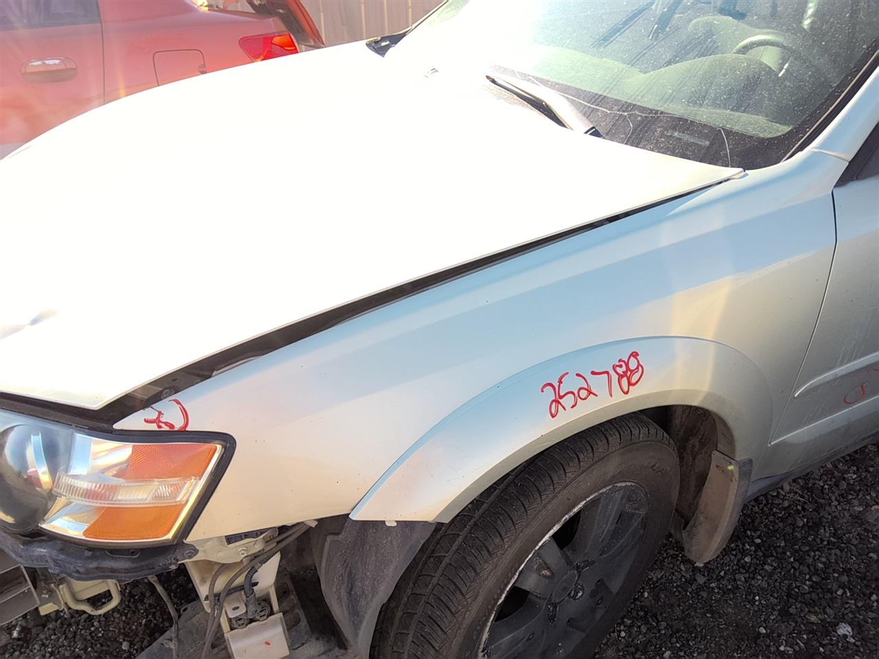 https://f005.backblazeb2.com/file/img-partshotlines-com/Inventory/SW52/Vehicle/21857_08.jpg