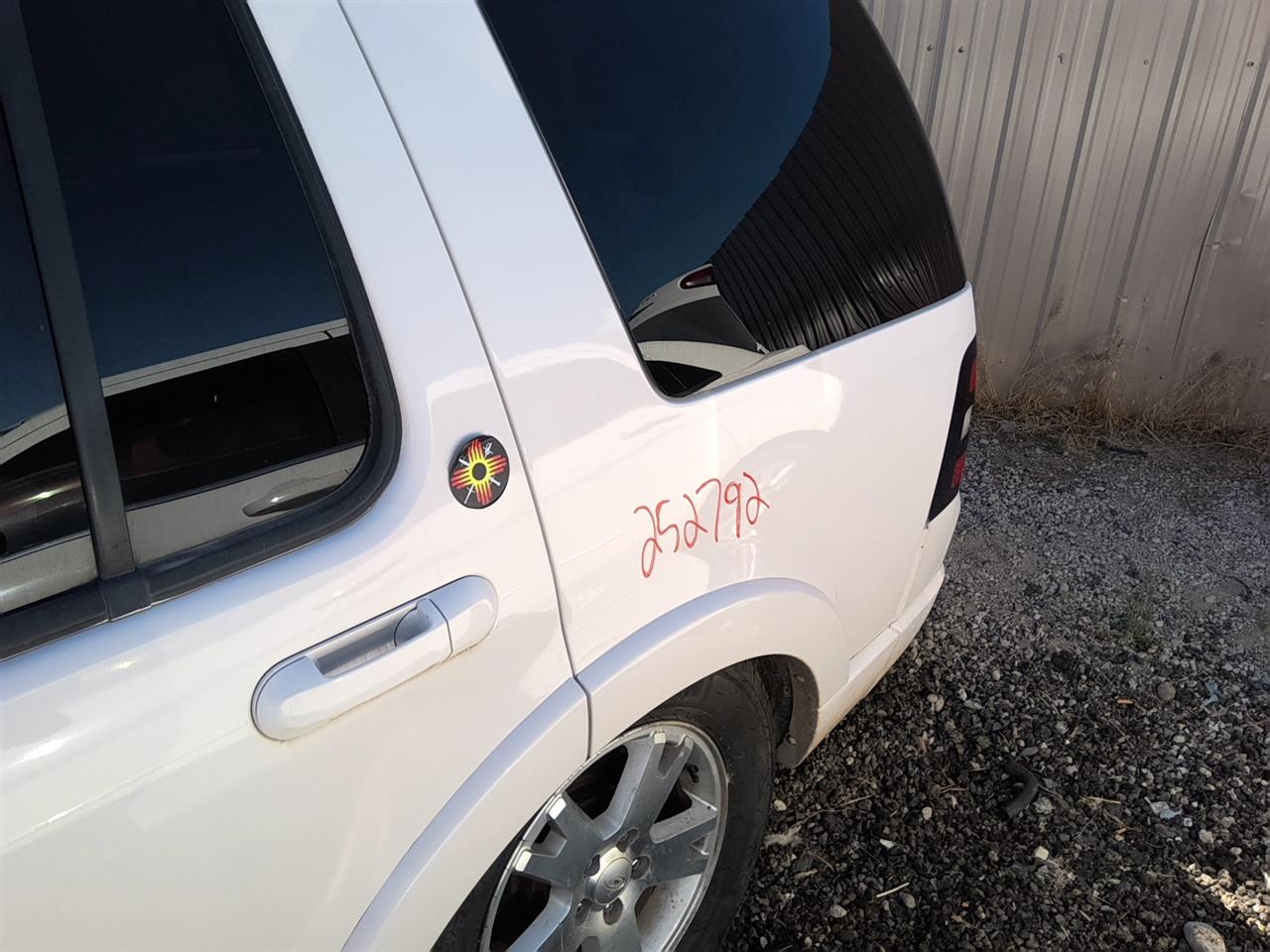 https://f005.backblazeb2.com/file/img-partshotlines-com/Inventory/SW52/Vehicle/21861_12.jpg